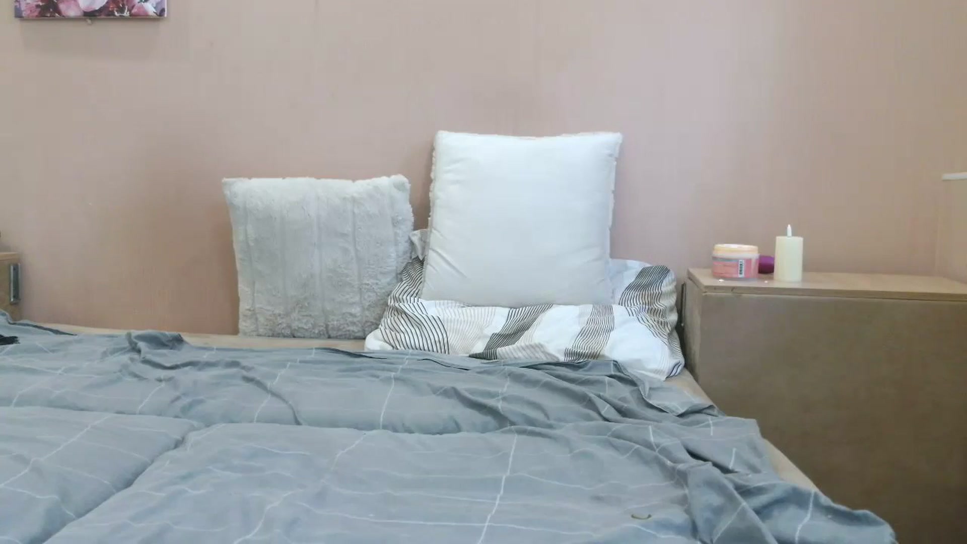 Gallery image thumbnail from HaleyReed's myfreecams stream on, 06/19/2025, 12:24 image 8 of 20