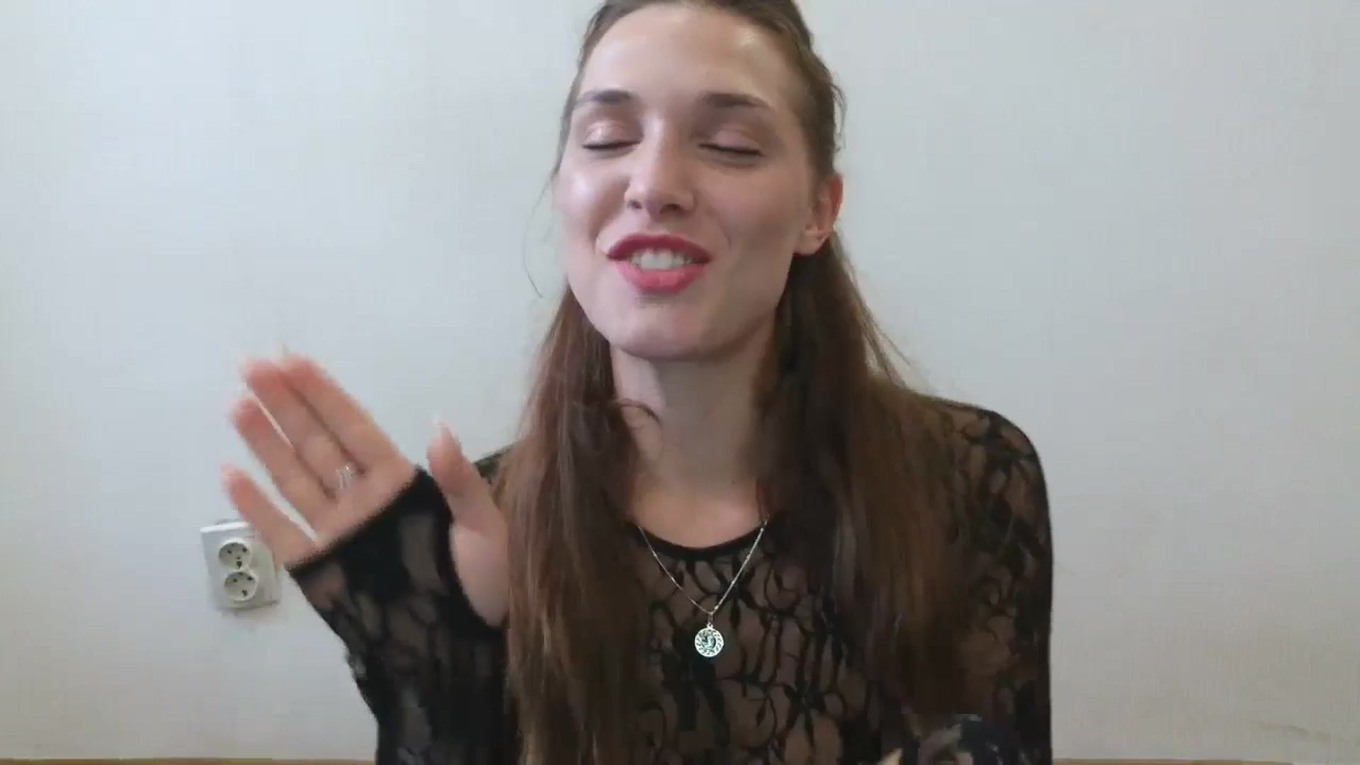 Gallery image thumbnail from HaleyReed's myfreecams stream on, 06/20/2025, 12:44 image 3 of 20