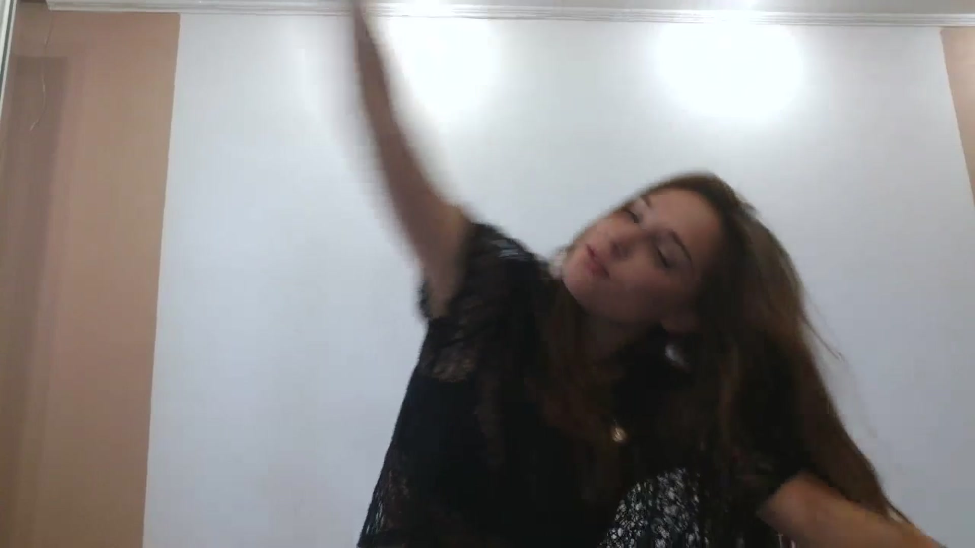 Gallery image thumbnail from HaleyReed's myfreecams stream on, 06/23/2025, 12:27 image 14 of 20