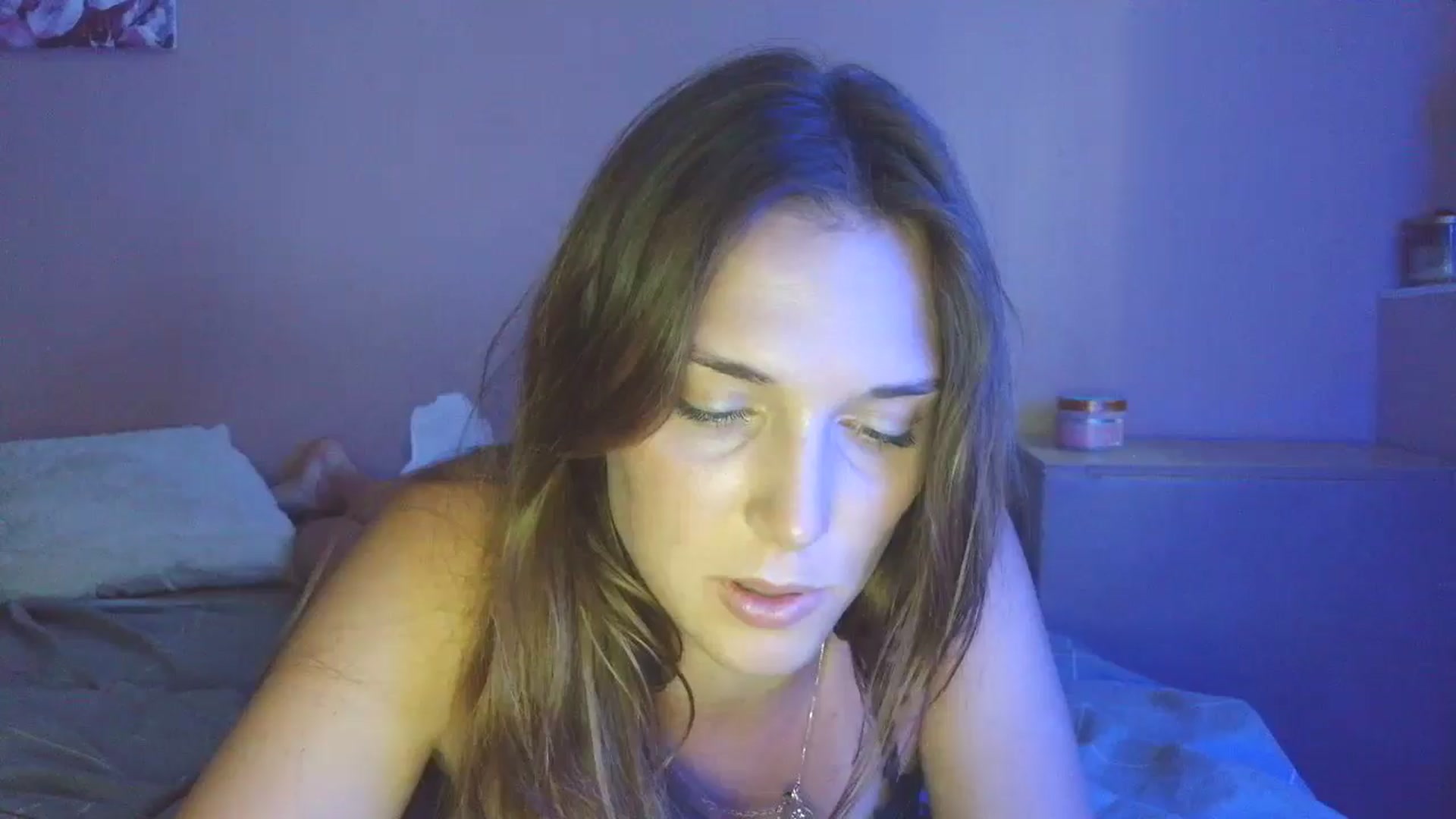 Gallery image thumbnail from HaleyReed's myfreecams stream on, 06/23/2025, 17:19 image 1 of 20