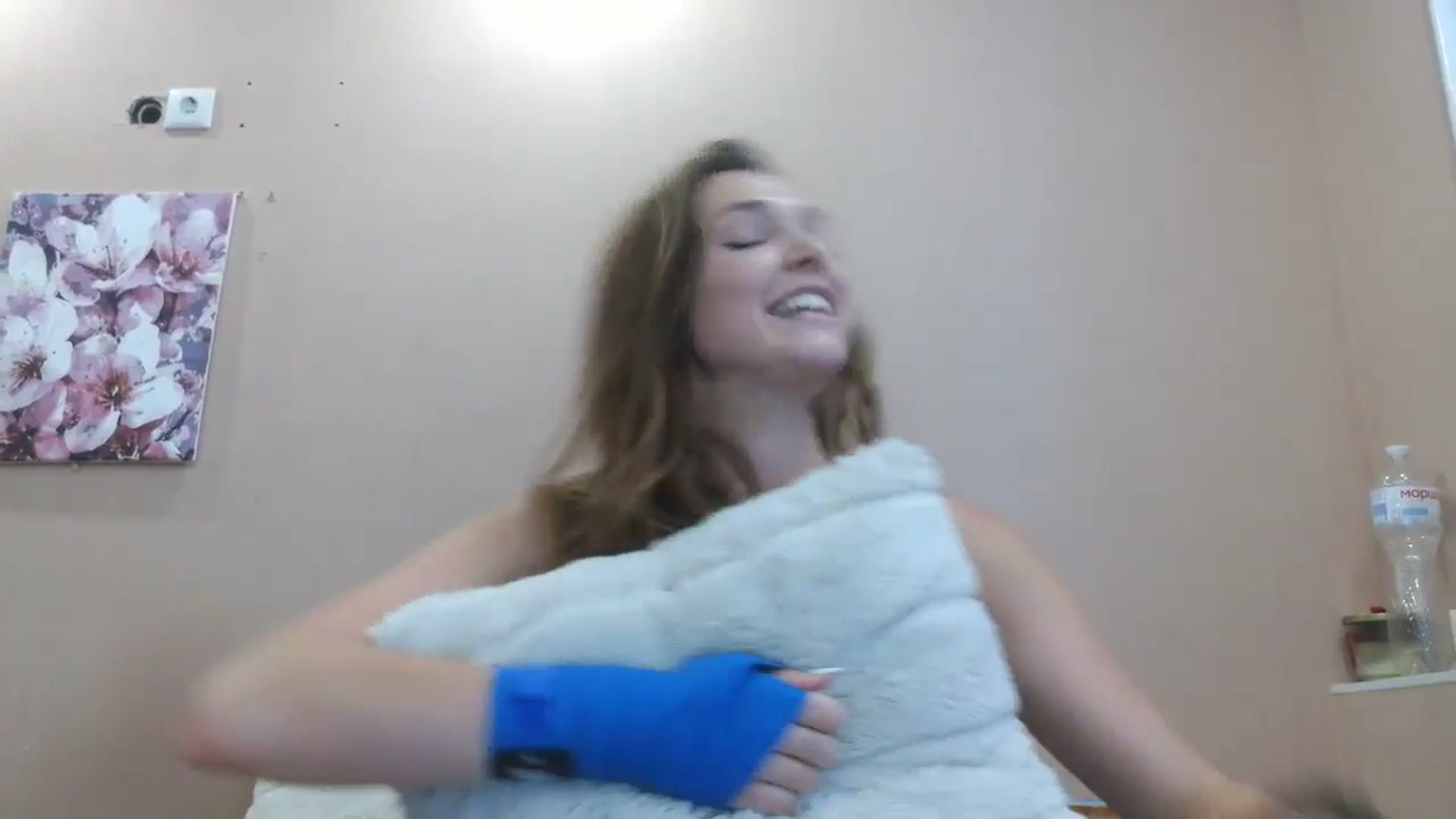 Gallery image thumbnail from HaleyReed's myfreecams stream on, 06/25/2025, 13:59 image 18 of 20
