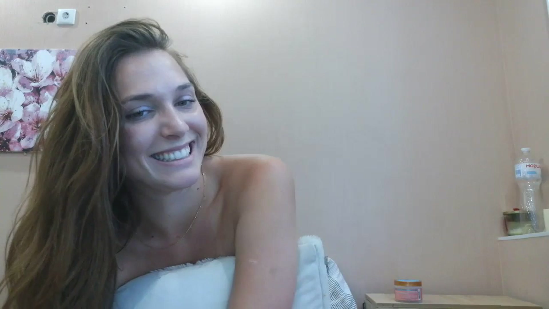 Gallery image thumbnail from HaleyReed's myfreecams stream on, 06/25/2025, 13:59 image 14 of 20