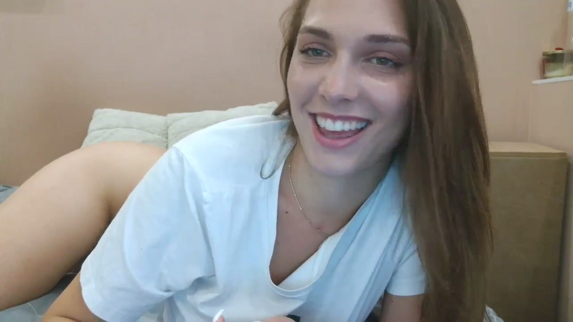 Gallery image thumbnail from HaleyReed's myfreecams stream on, 06/26/2025, 15:42 image 14 of 20