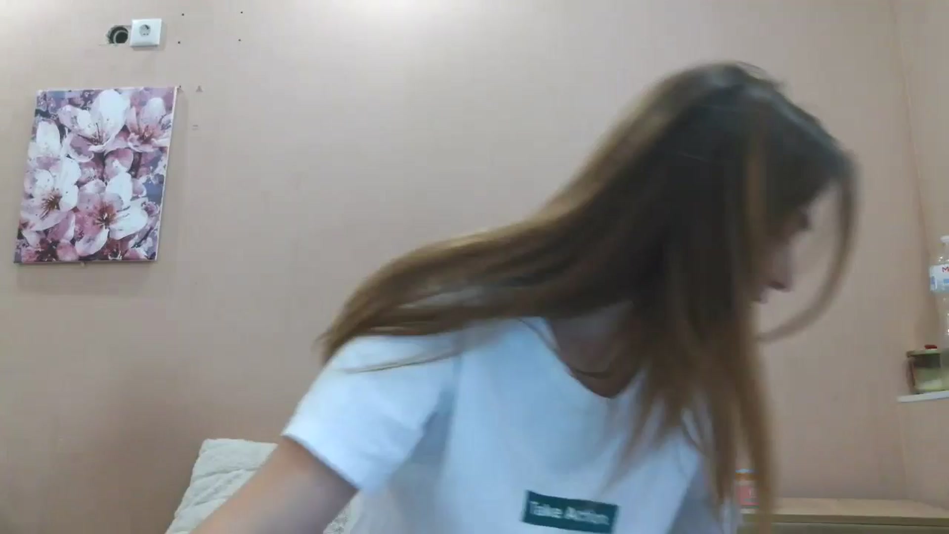 Gallery image thumbnail from HaleyReed's myfreecams stream on, 06/26/2025, 15:42 image 1 of 20