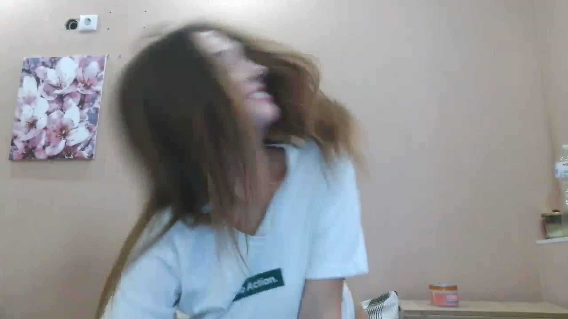 Gallery image thumbnail from HaleyReed's myfreecams stream on, 06/26/2025, 15:42 image 2 of 20