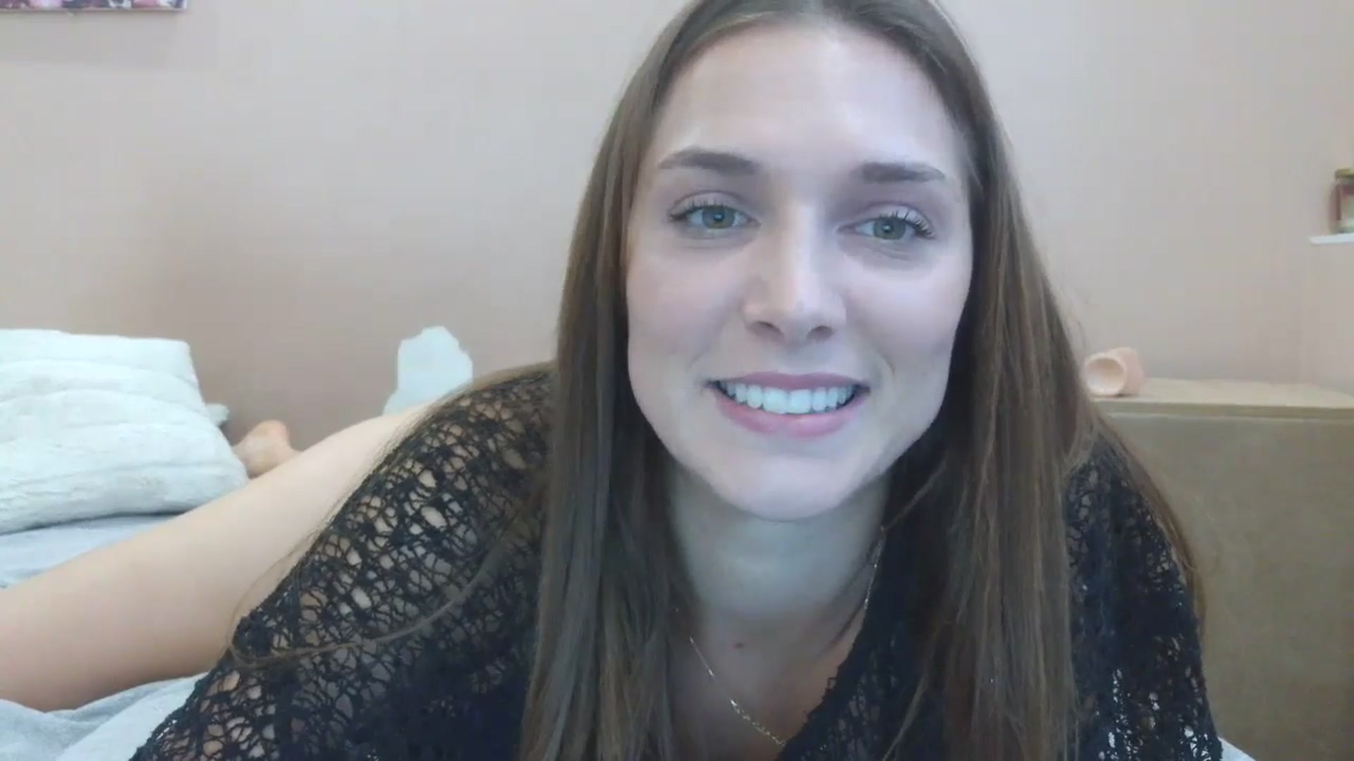 Gallery image thumbnail from HaleyReed's myfreecams stream on, 06/27/2025, 14:05 image 19 of 20