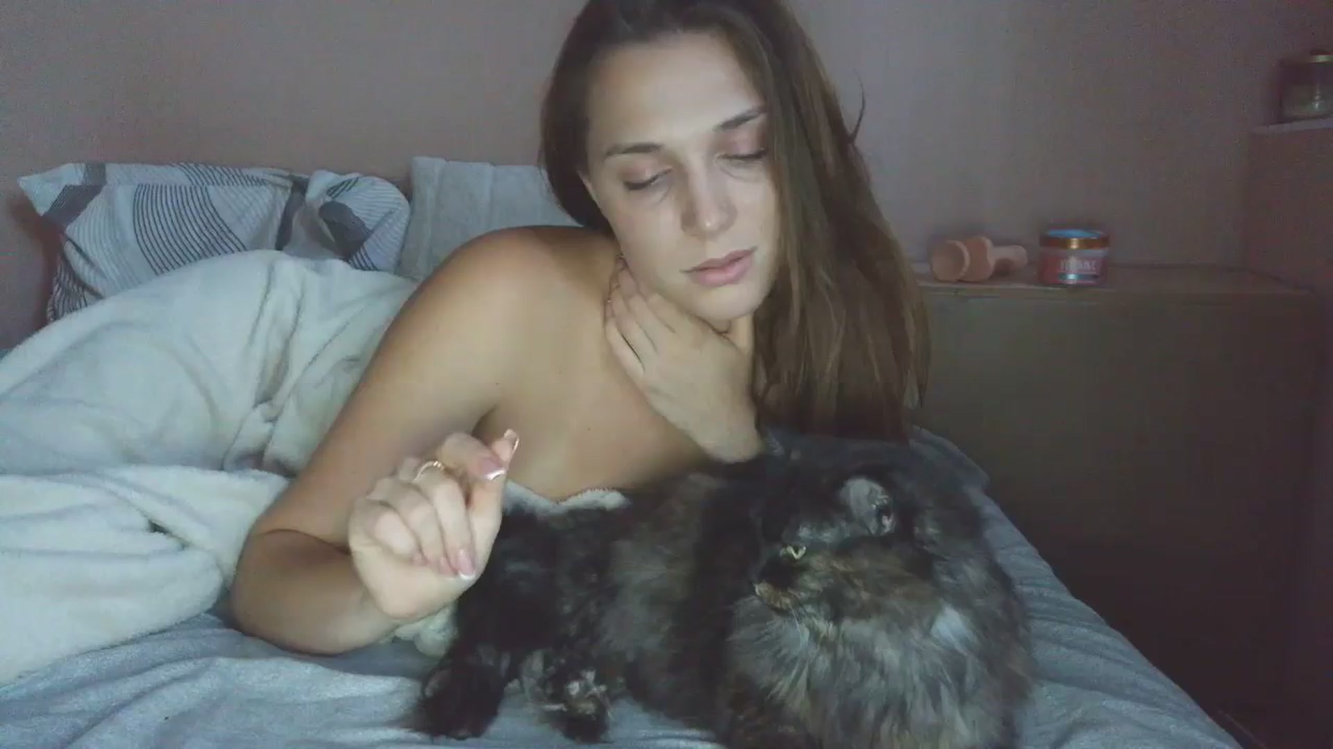 Gallery image thumbnail from HaleyReed's myfreecams stream on, 07/02/2025, 17:22 image 12 of 20