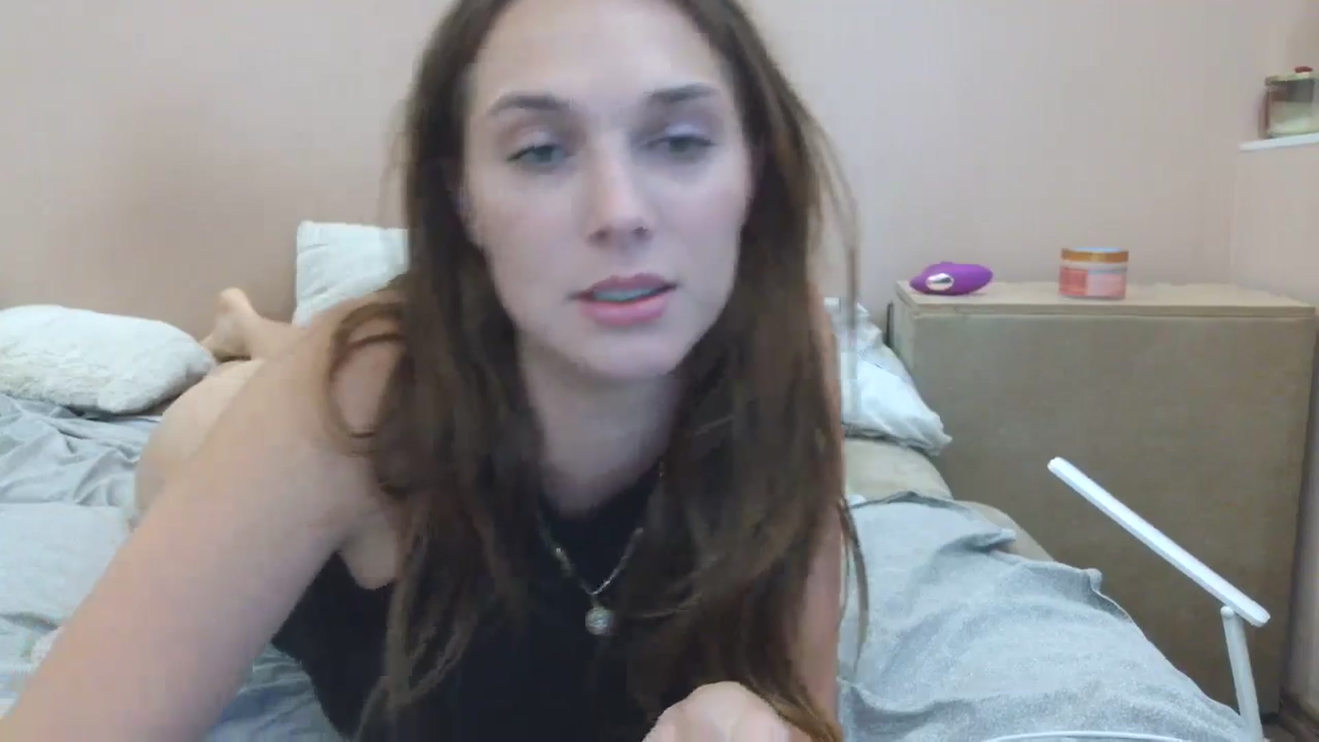 Gallery image thumbnail from HaleyReed's myfreecams stream on, 07/07/2025, 16:46 image 17 of 20