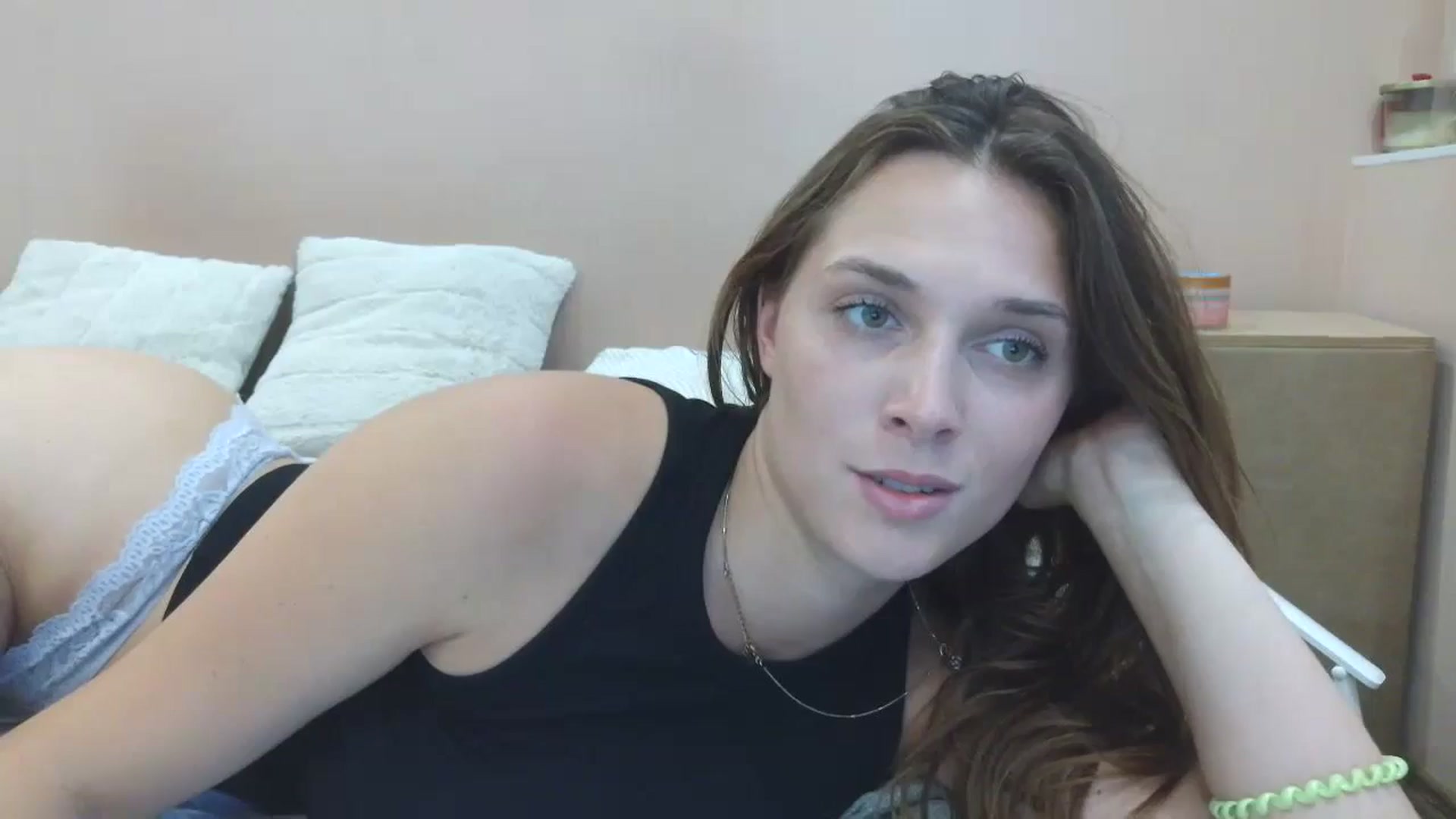 Gallery image thumbnail from HaleyReed's myfreecams stream on, 07/07/2025, 16:46 image 1 of 20