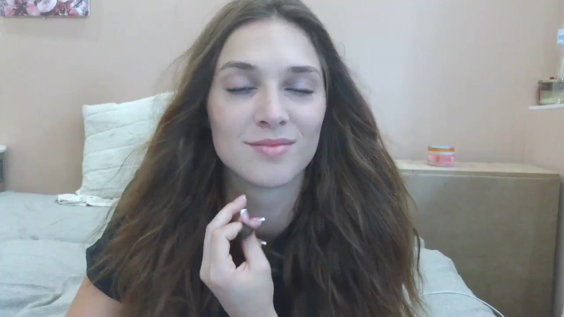 Gallery image thumbnail from HaleyReed's myfreecams stream on, 07/11/2025, 11:17 image 18 of 20