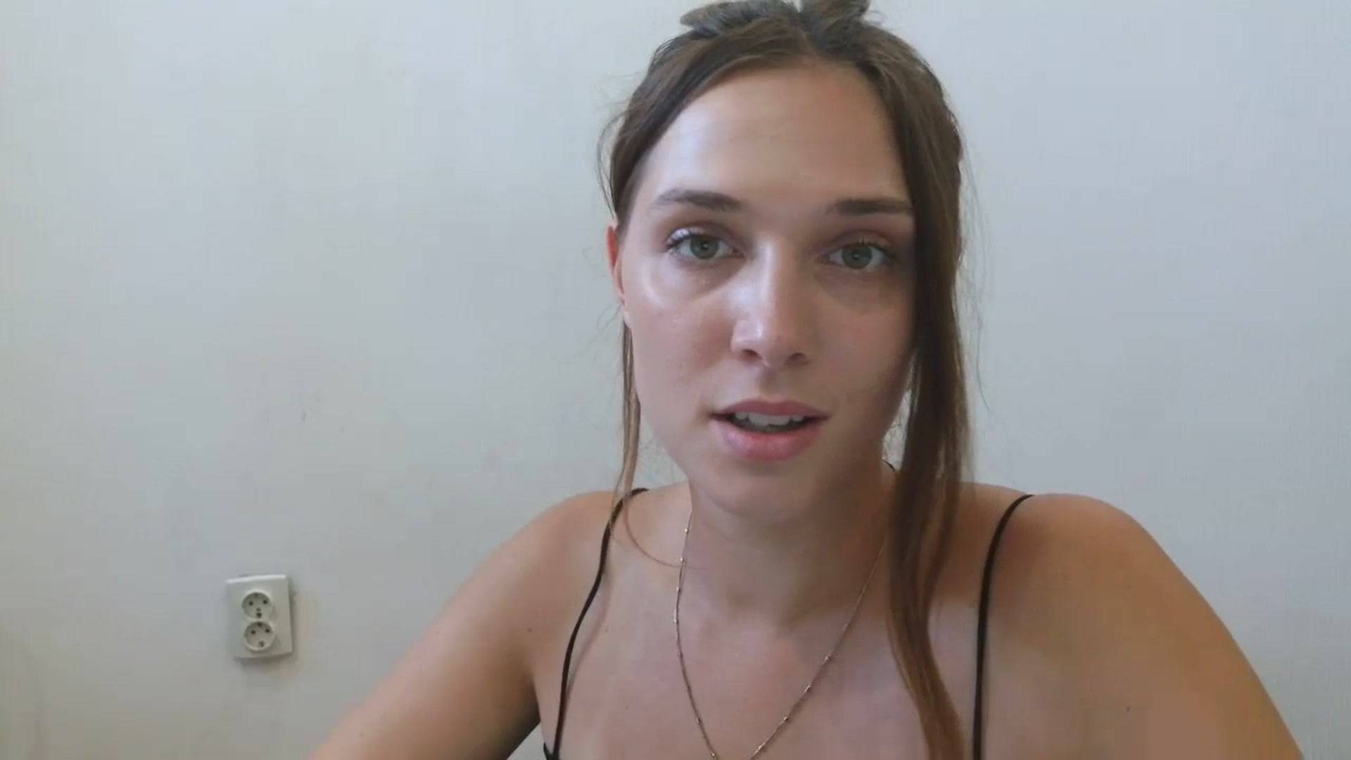 Gallery image thumbnail from HaleyReed's myfreecams stream on, 07/14/2025, 12:15 image 10 of 20