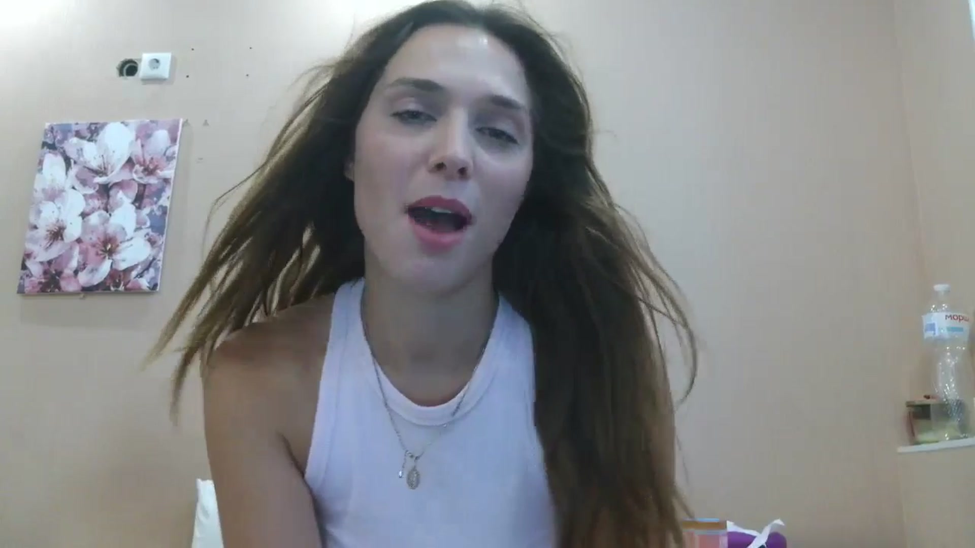 Gallery image thumbnail from HaleyReed's myfreecams stream on, 07/16/2025, 14:21 image 15 of 20