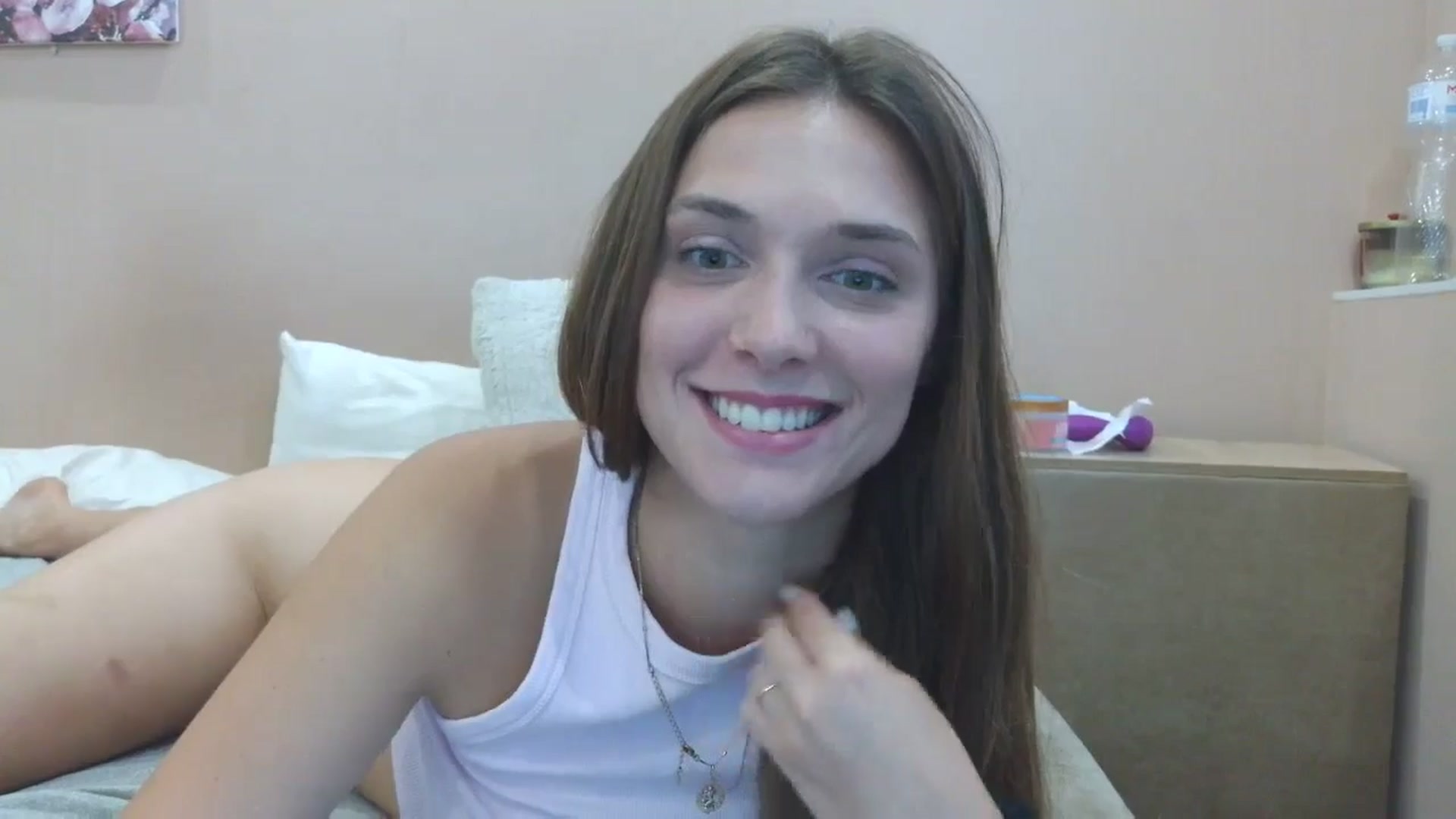 Gallery image thumbnail from HaleyReed's myfreecams stream on, 07/16/2025, 14:21 image 2 of 20