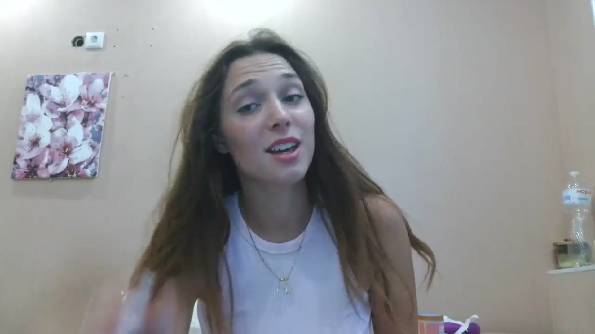 Gallery image thumbnail from HaleyReed's myfreecams stream on, 07/16/2025, 14:21 image 17 of 20