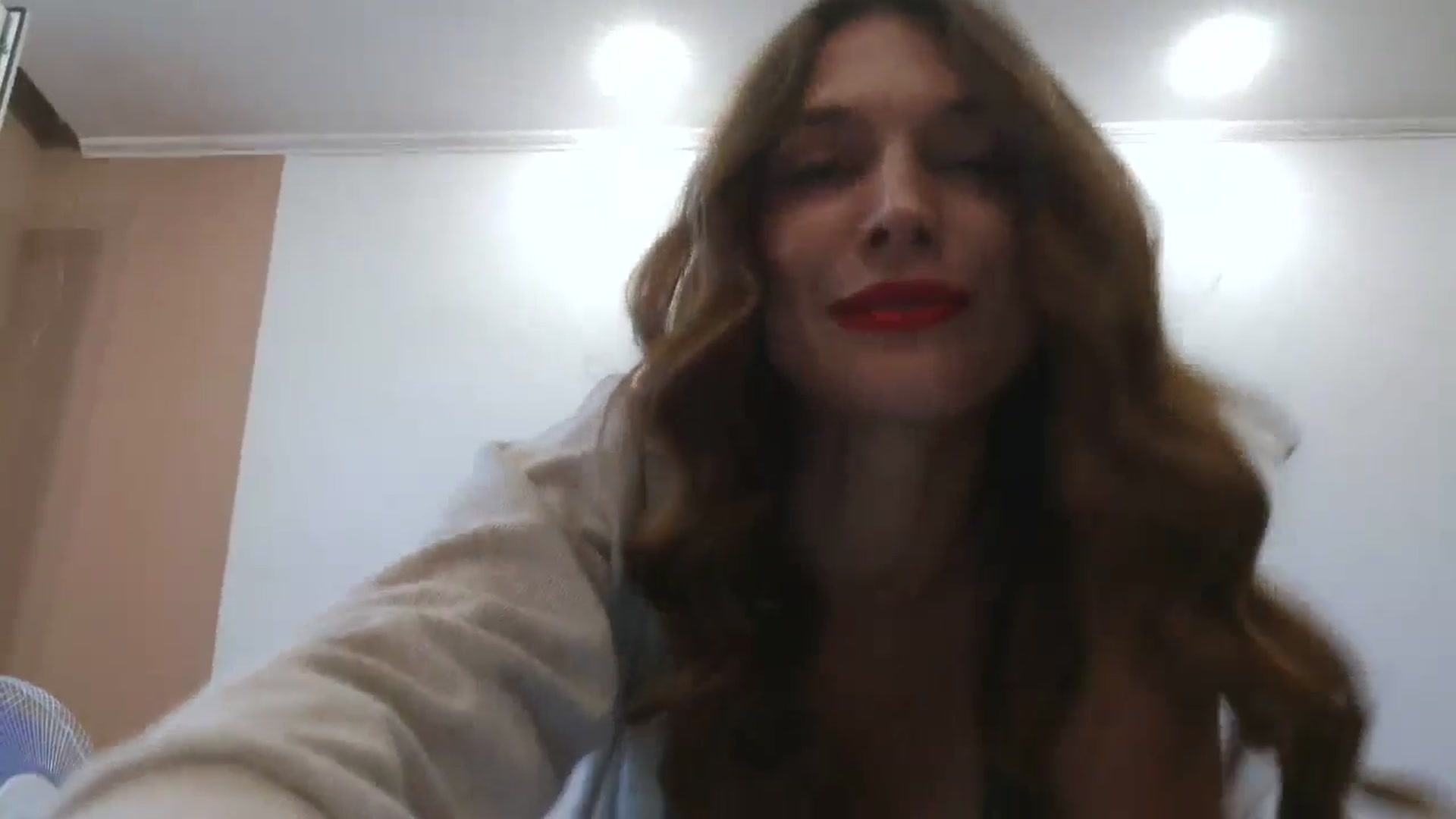 Gallery image thumbnail from HaleyReed's myfreecams stream on, 07/18/2025, 13:41 image 19 of 20
