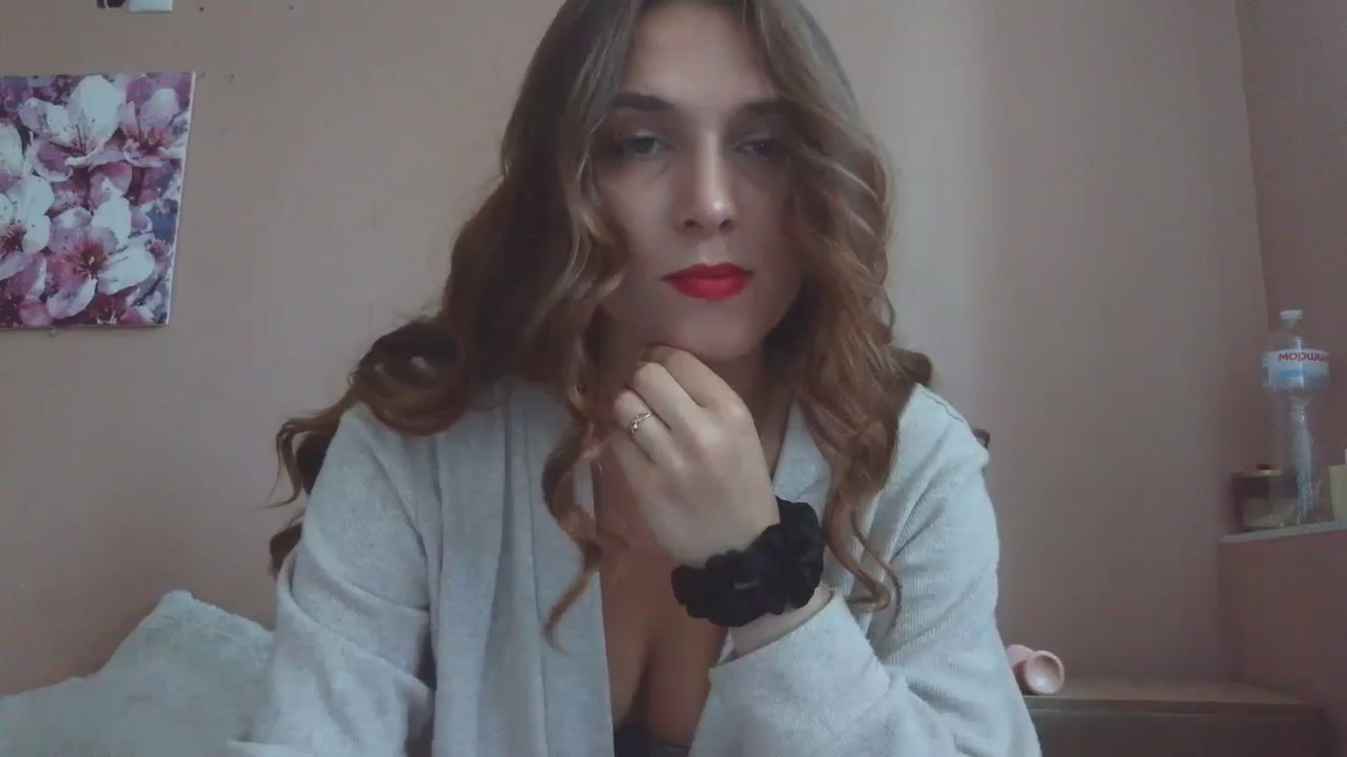 Gallery image thumbnail from HaleyReed's myfreecams stream on, 07/18/2025, 15:22 image 11 of 20
