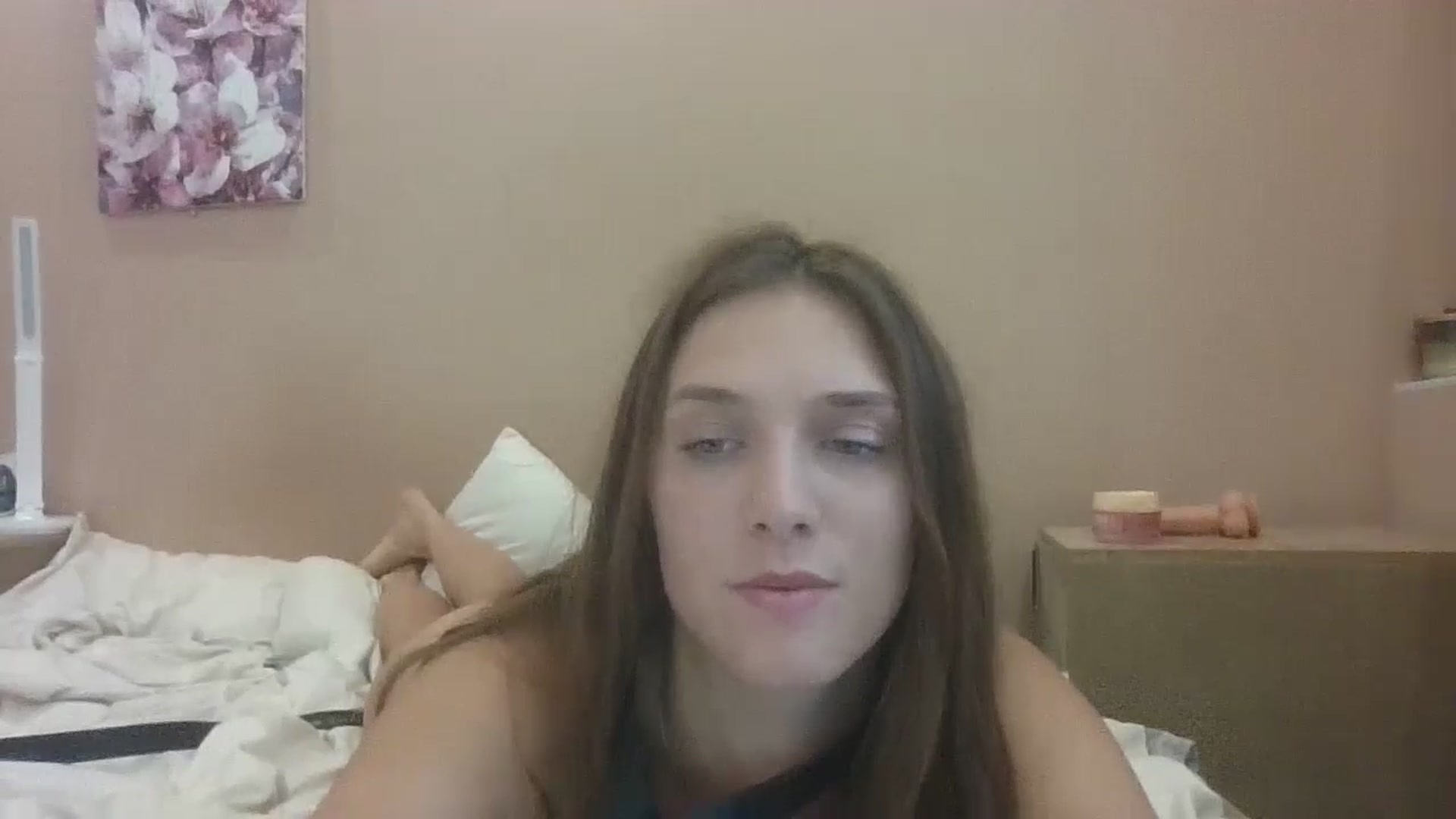 Gallery image thumbnail from HaleyReed's myfreecams stream on, 07/20/2025, 15:37 image 4 of 20