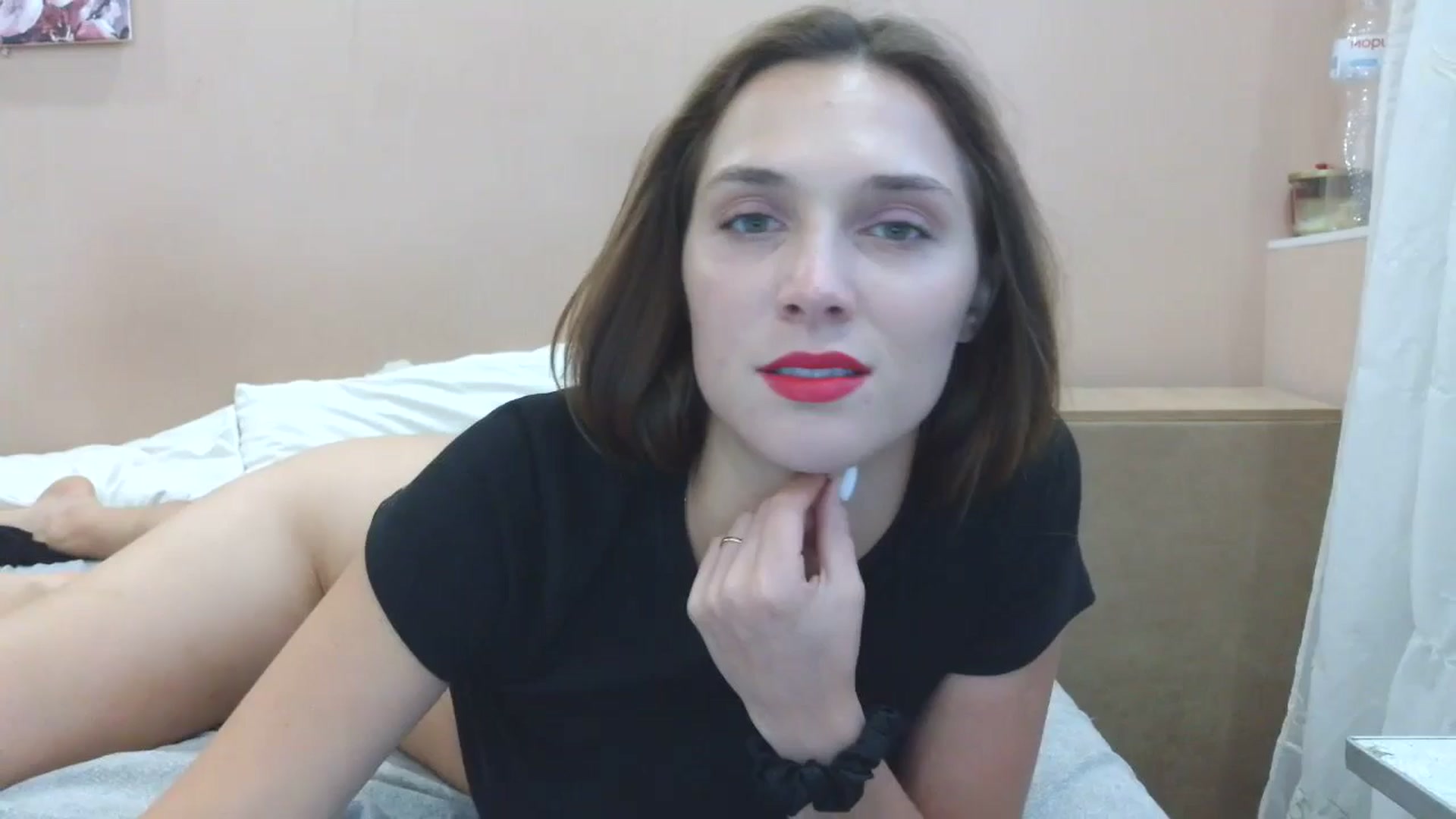 Gallery image thumbnail from HaleyReed's myfreecams stream on, 07/21/2025, 14:12 image 1 of 20