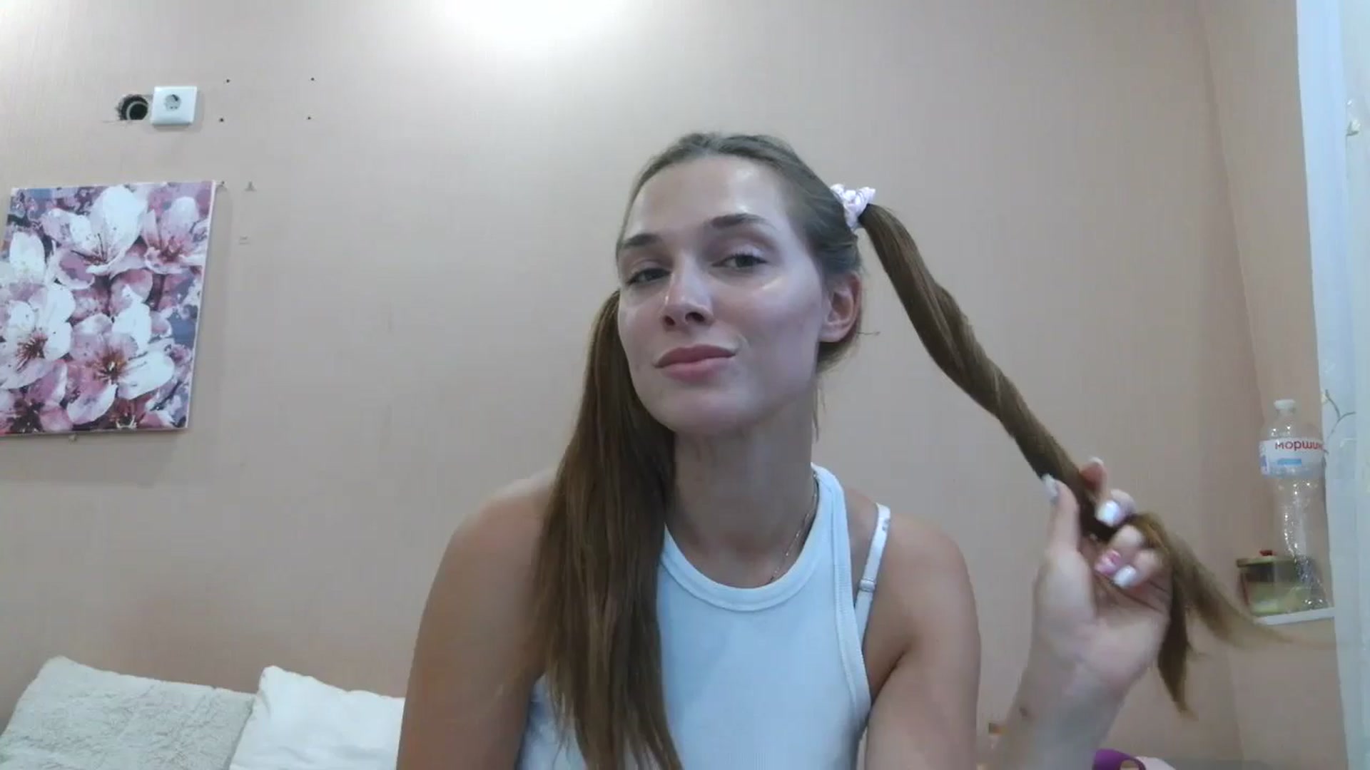 Gallery image thumbnail from HaleyReed's myfreecams stream on, 07/22/2025, 11:42 image 9 of 20