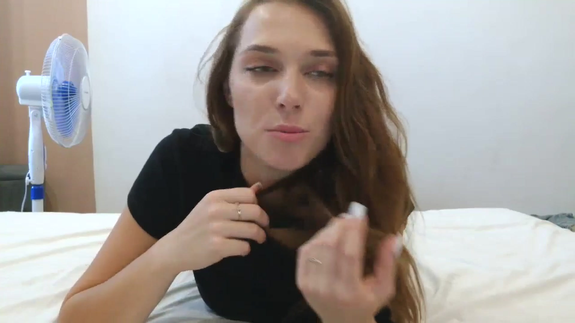 Gallery image thumbnail from HaleyReed's myfreecams stream on, 07/25/2025, 11:03 image 16 of 20