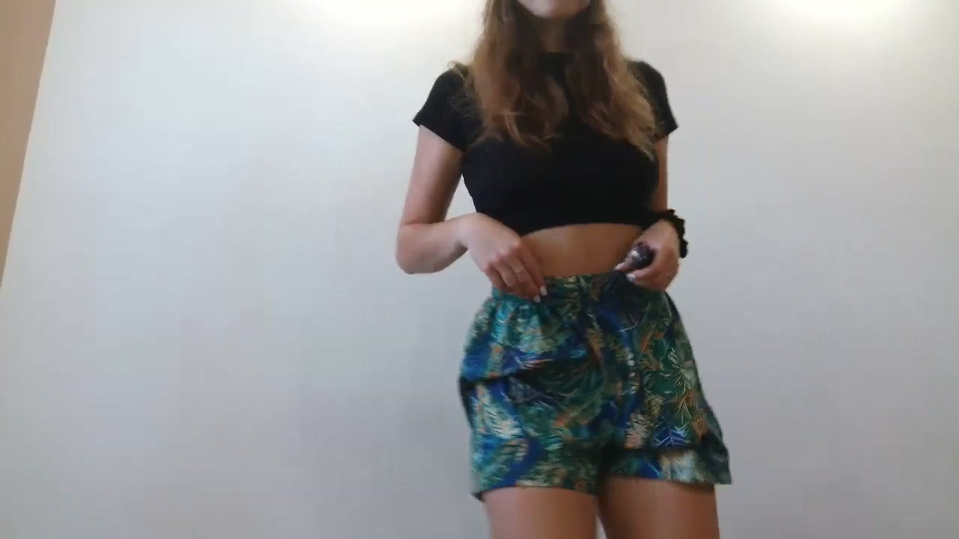 Gallery image thumbnail from HaleyReed's myfreecams stream on, 07/25/2025, 11:03 image 4 of 20