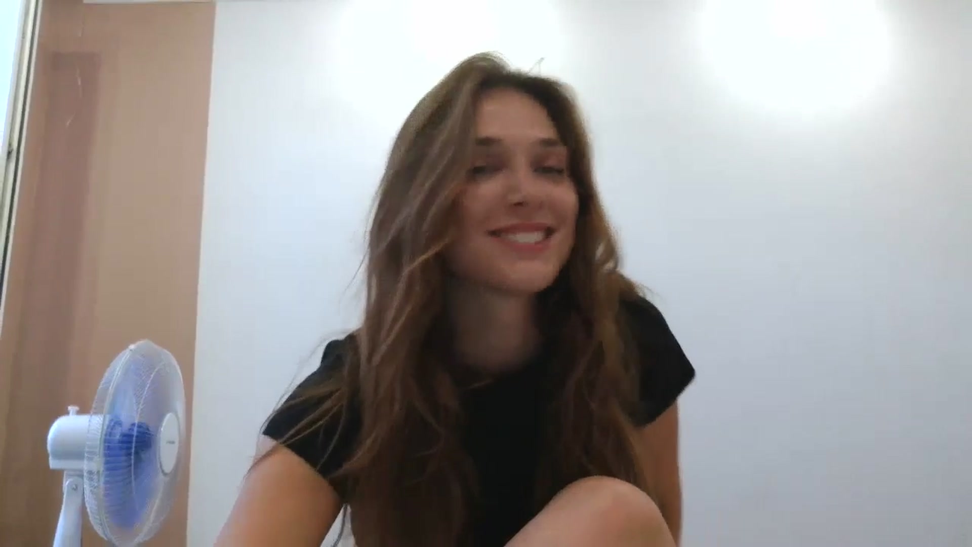 Gallery image thumbnail from HaleyReed's myfreecams stream on, 07/25/2025, 11:39 image 18 of 20