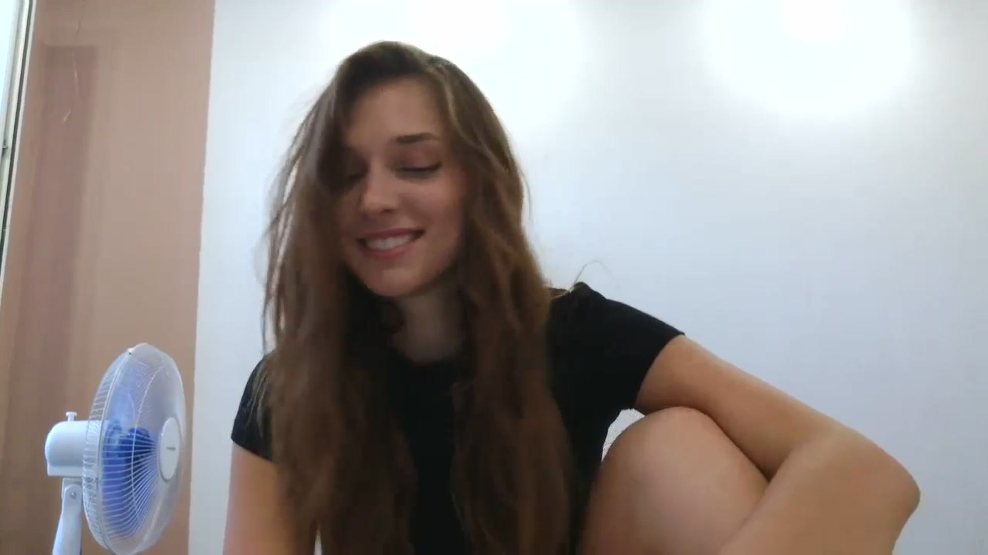 Gallery image thumbnail from HaleyReed's myfreecams stream on, 07/25/2025, 11:39 image 8 of 20