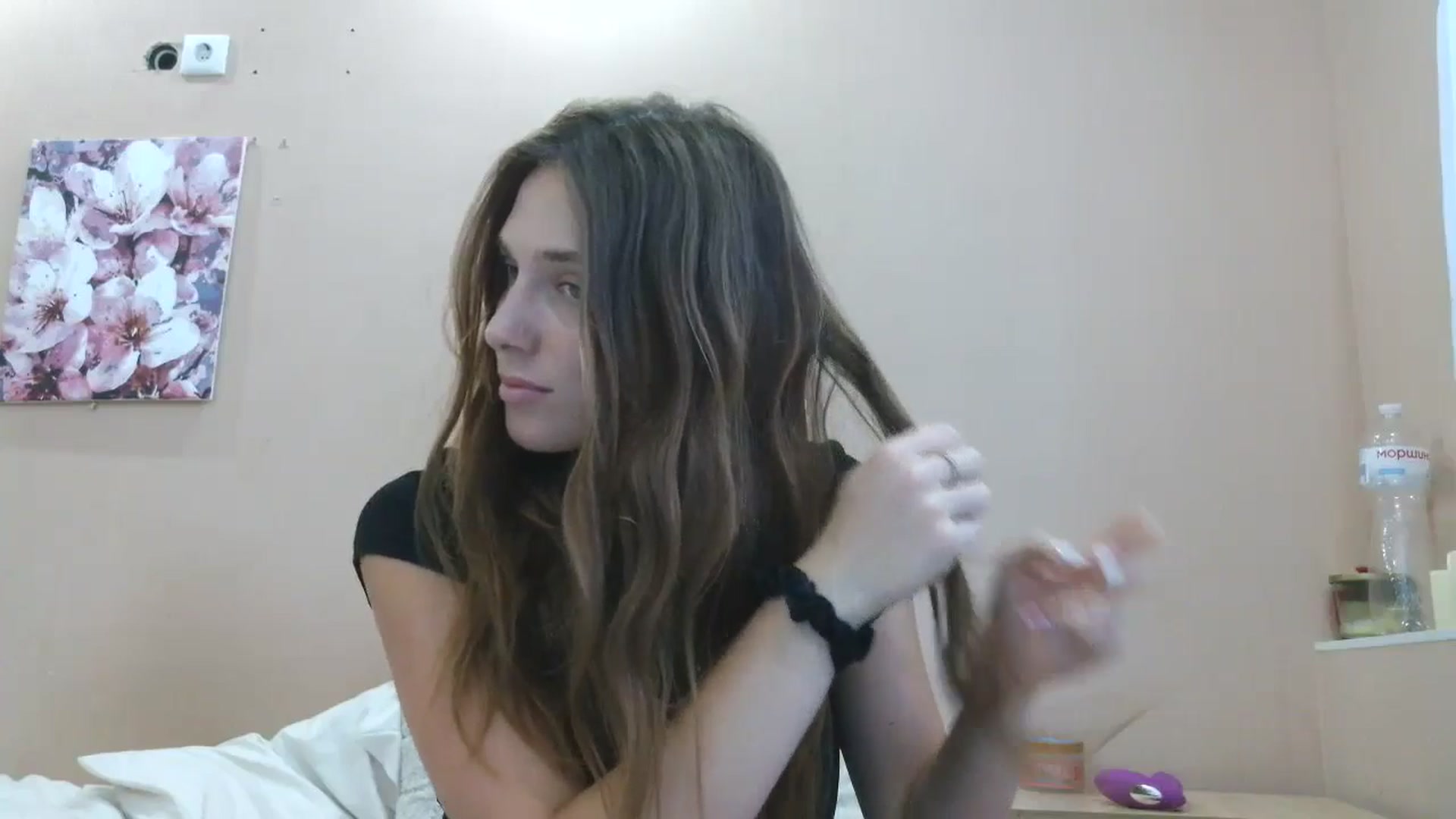 Gallery image thumbnail from HaleyReed's myfreecams stream on, 07/25/2025, 13:59 image 14 of 20