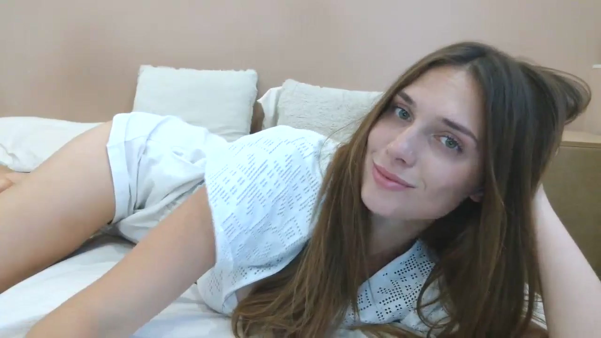 Gallery image thumbnail from HaleyReed's myfreecams stream on, 07/28/2025, 15:09 image 6 of 20