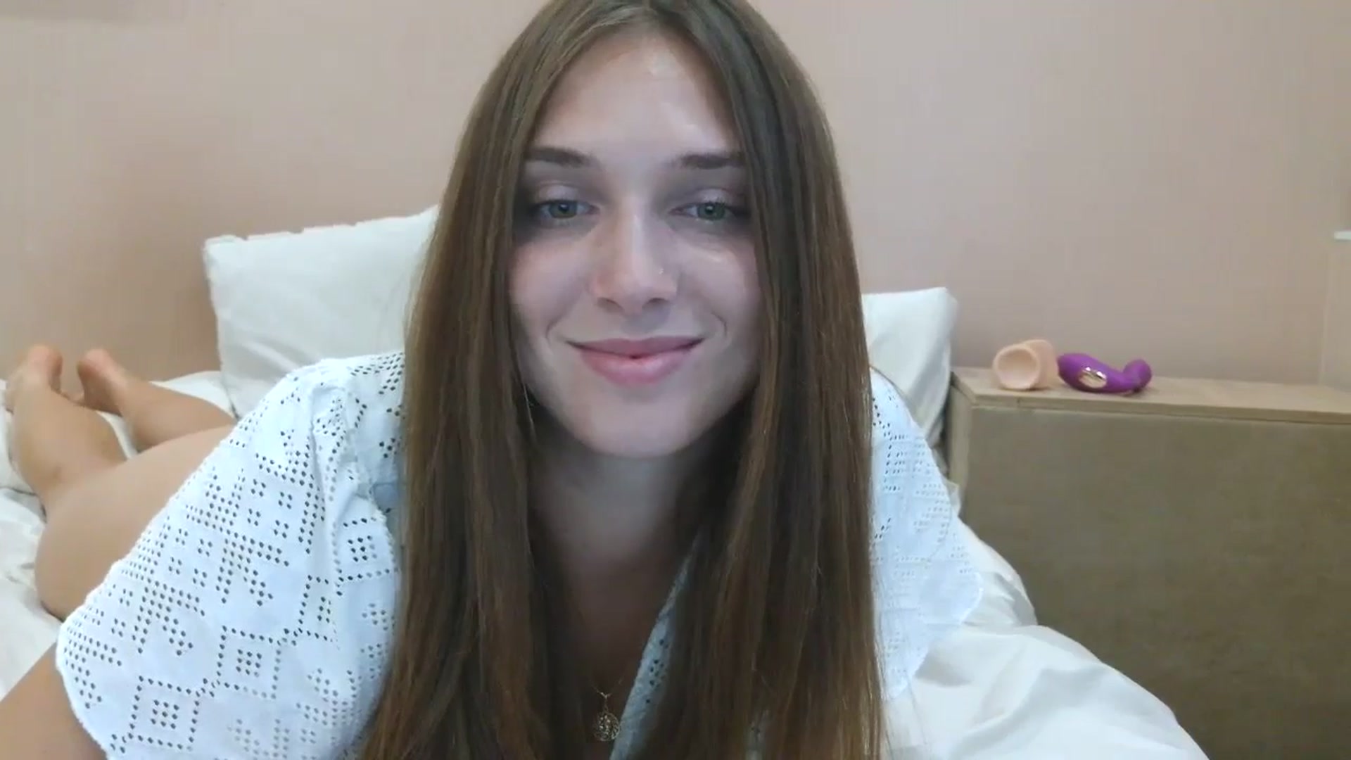 Gallery image thumbnail from HaleyReed's myfreecams stream on, 07/28/2025, 16:52 image 15 of 20