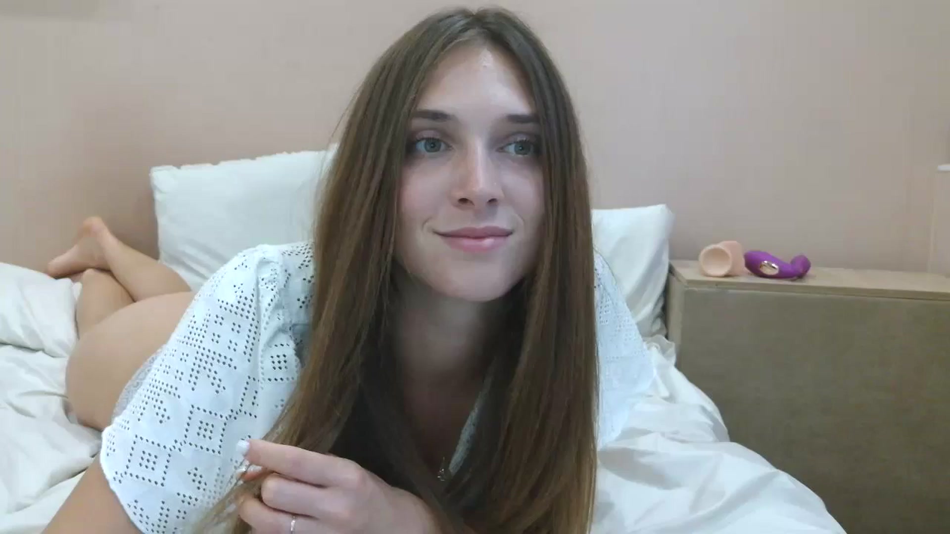 Gallery image thumbnail from HaleyReed's myfreecams stream on, 07/28/2025, 16:52 image 16 of 20