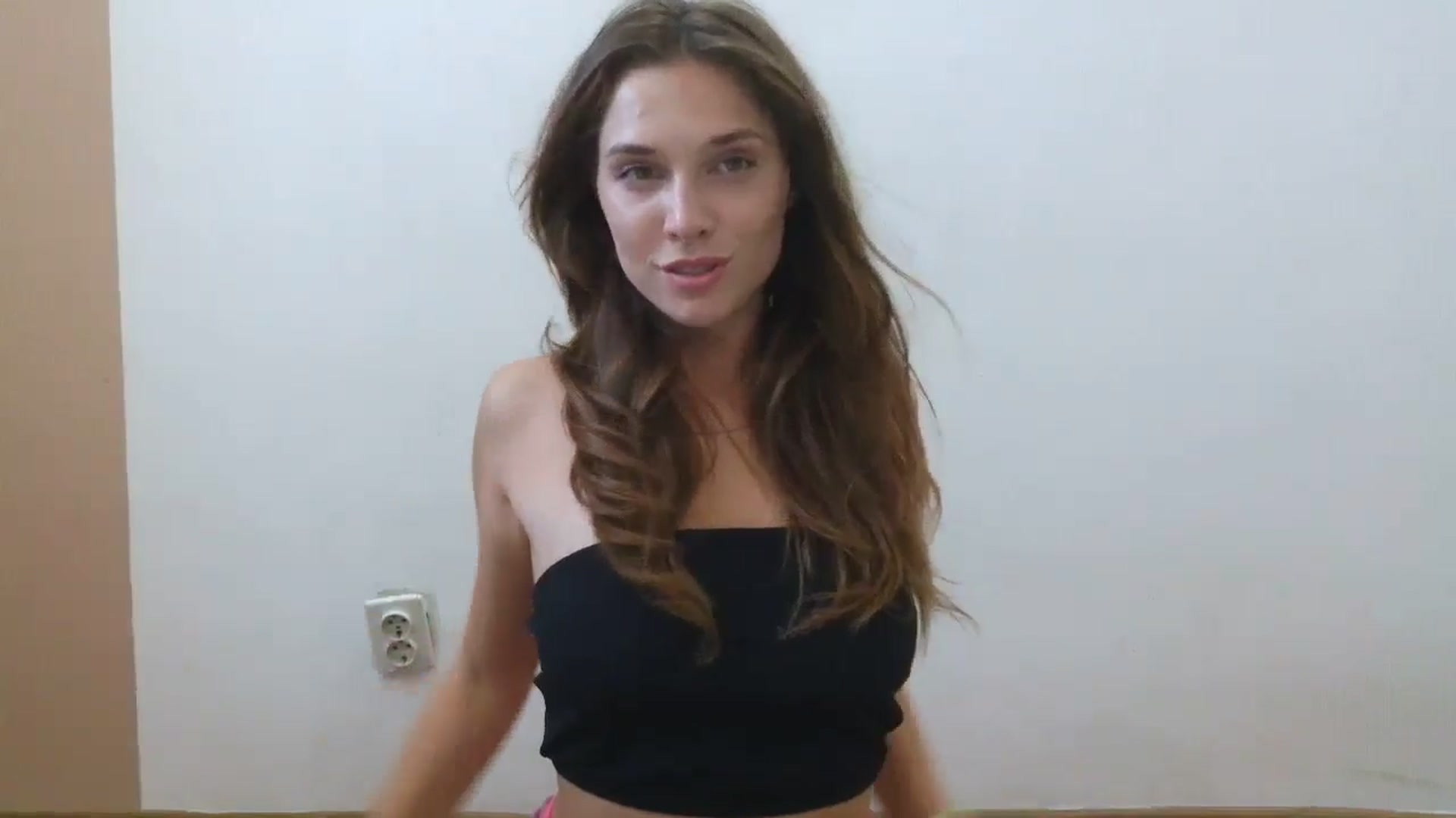 Gallery image thumbnail from HaleyReed's myfreecams stream on, 07/30/2025, 11:33 image 6 of 20