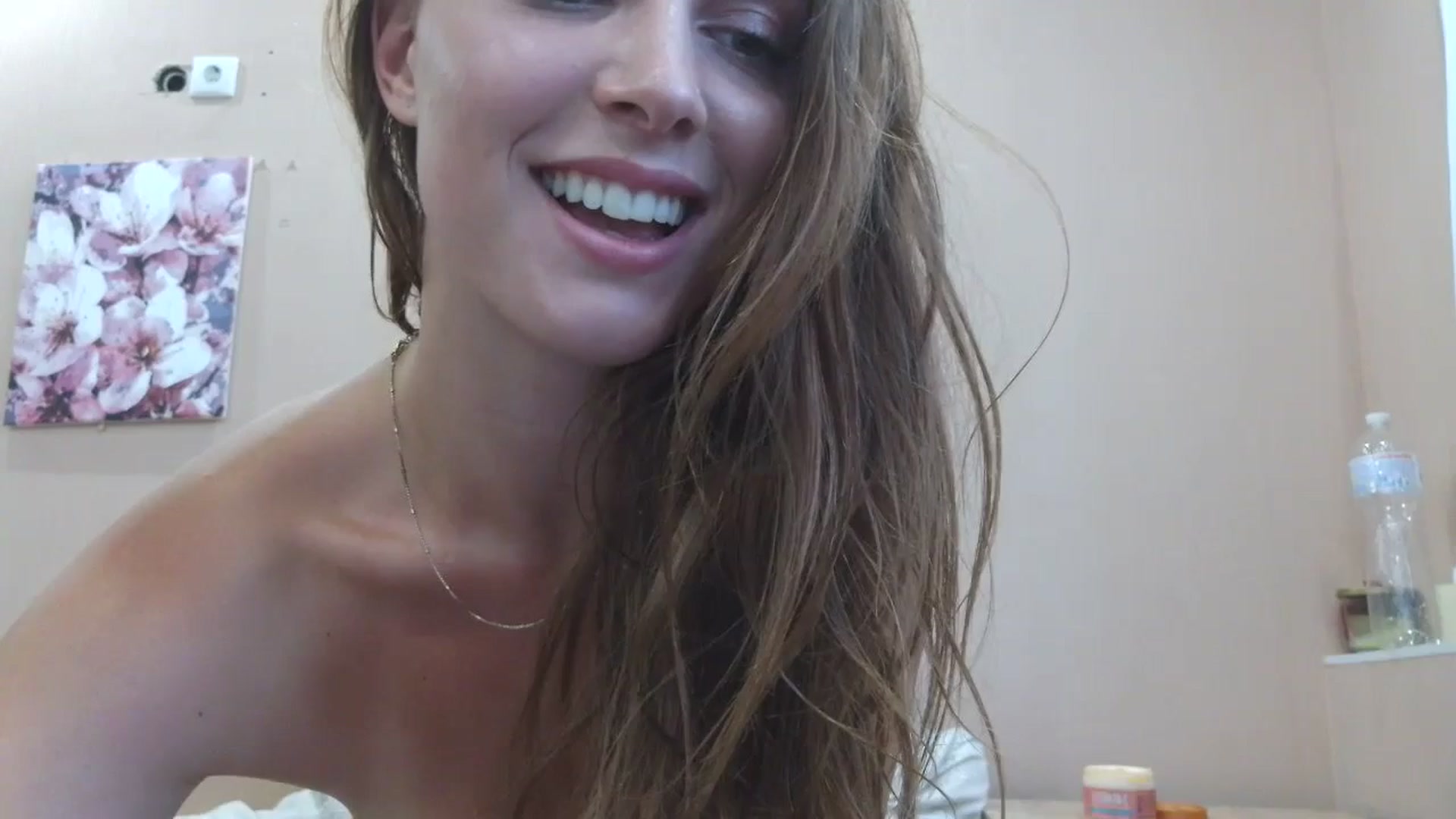 Gallery image thumbnail from HaleyReed's myfreecams stream on, 08/03/2025, 14:20 image 20 of 20