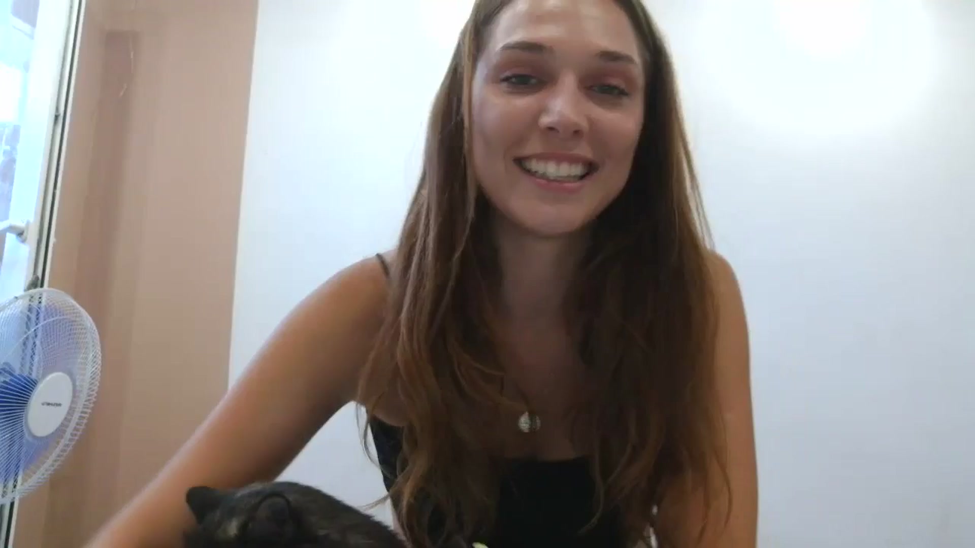 Gallery image thumbnail from HaleyReed's myfreecams stream on, 08/06/2025, 12:15 image 9 of 20