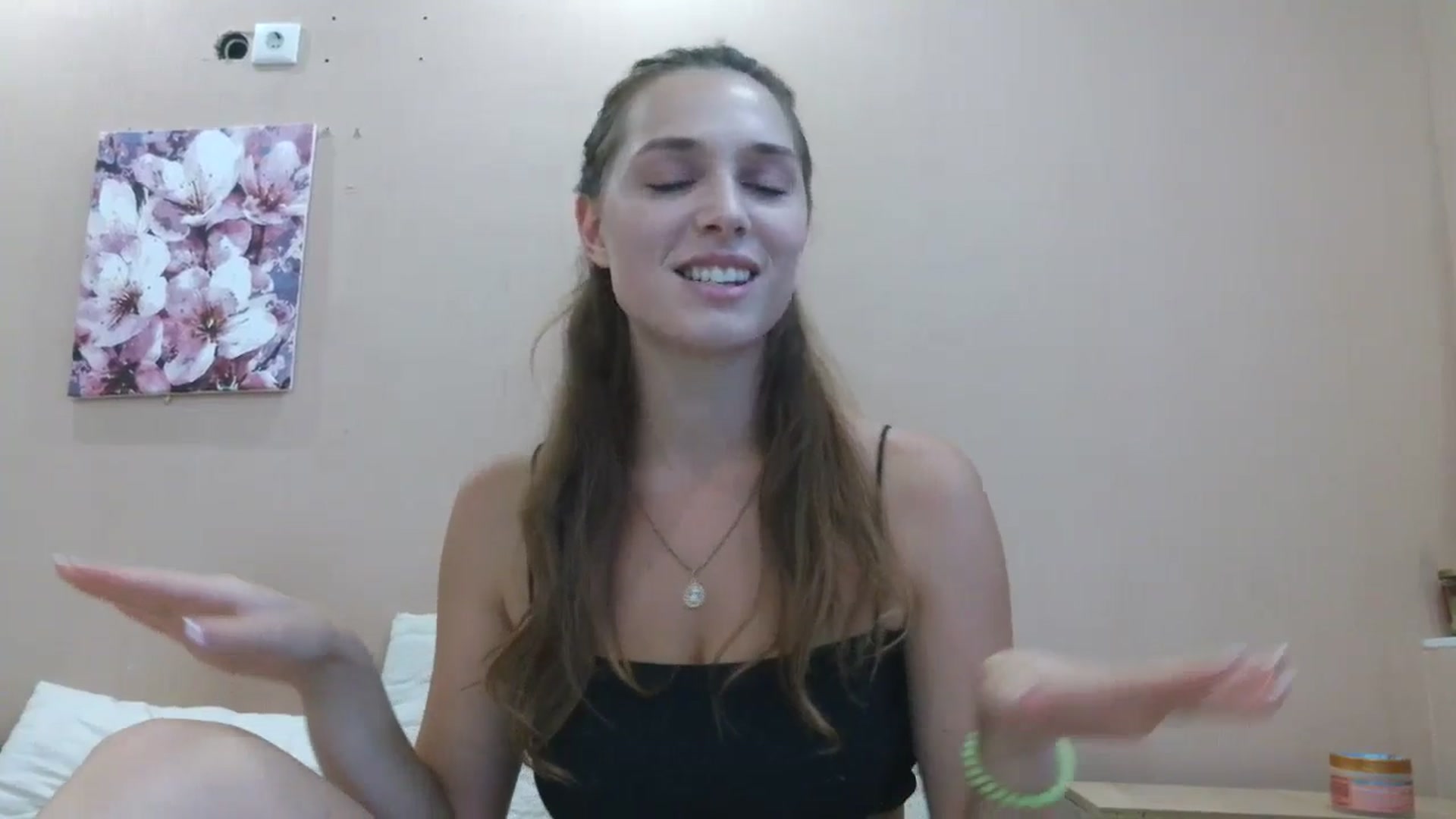 Gallery image thumbnail from HaleyReed's myfreecams stream on, 08/06/2025, 12:41 image 3 of 20