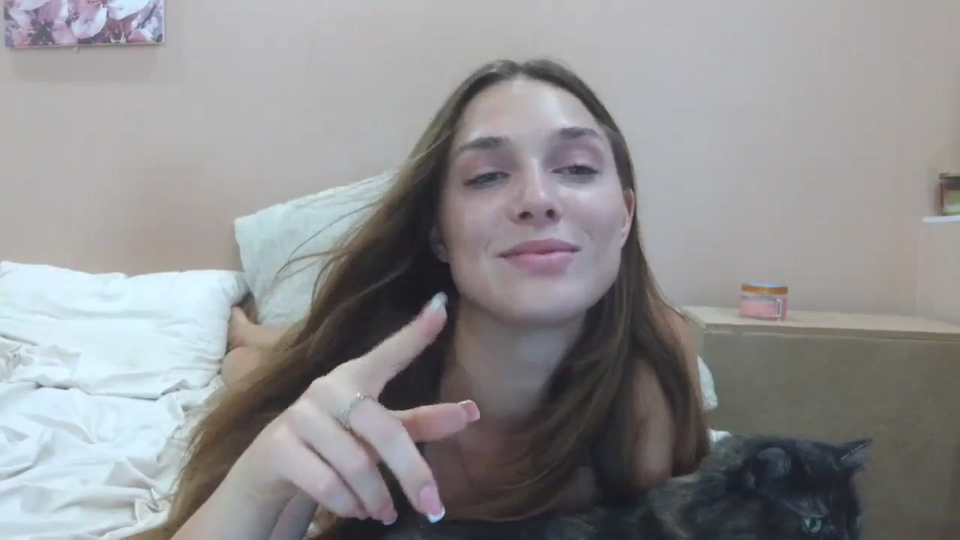 Gallery image thumbnail from HaleyReed's myfreecams stream on, 08/06/2025, 16:48 image 6 of 20