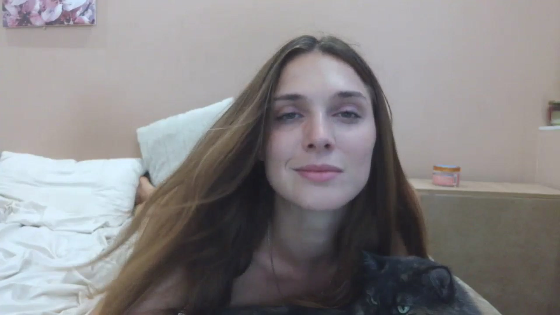 Gallery image thumbnail from HaleyReed's myfreecams stream on, 08/06/2025, 16:48 image 5 of 20