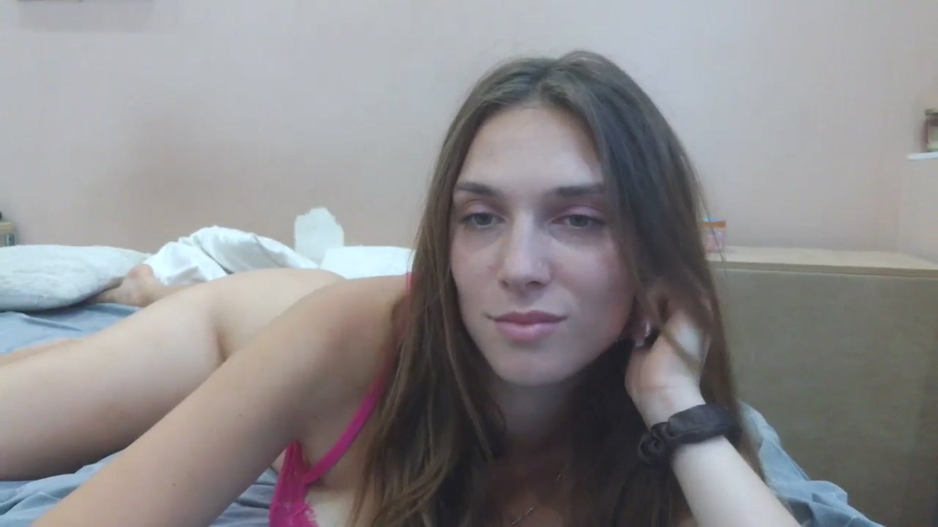 Gallery image thumbnail from HaleyReed's myfreecams stream on, 08/07/2025, 13:22 image 19 of 20