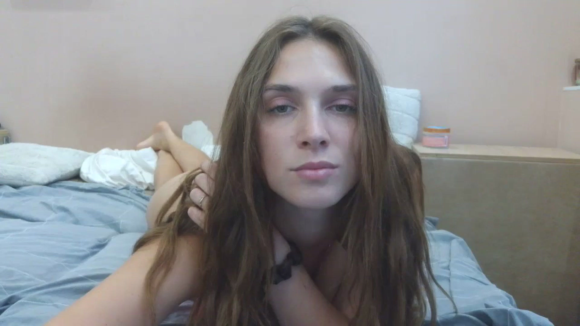 Gallery image thumbnail from HaleyReed's myfreecams stream on, 08/07/2025, 13:22 image 12 of 20