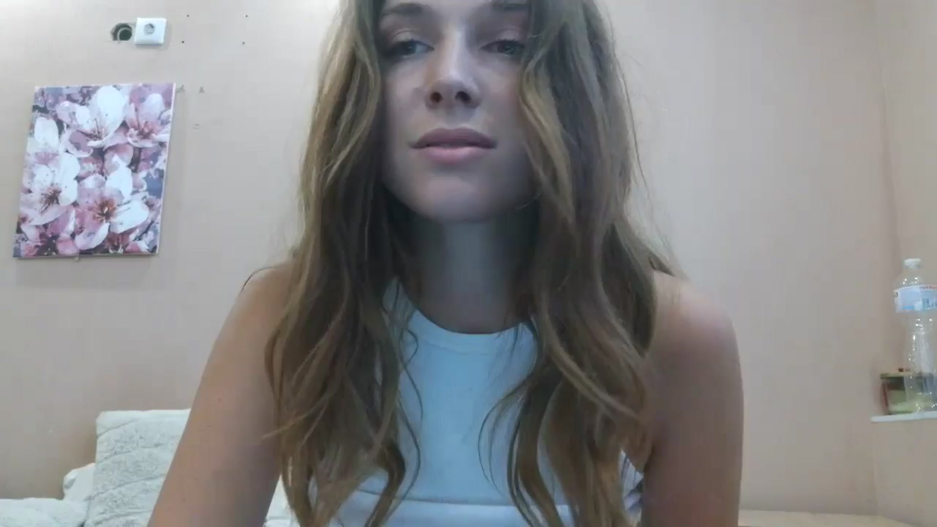 Gallery image thumbnail from HaleyReed's myfreecams stream on, 08/08/2025, 11:58 image 5 of 20