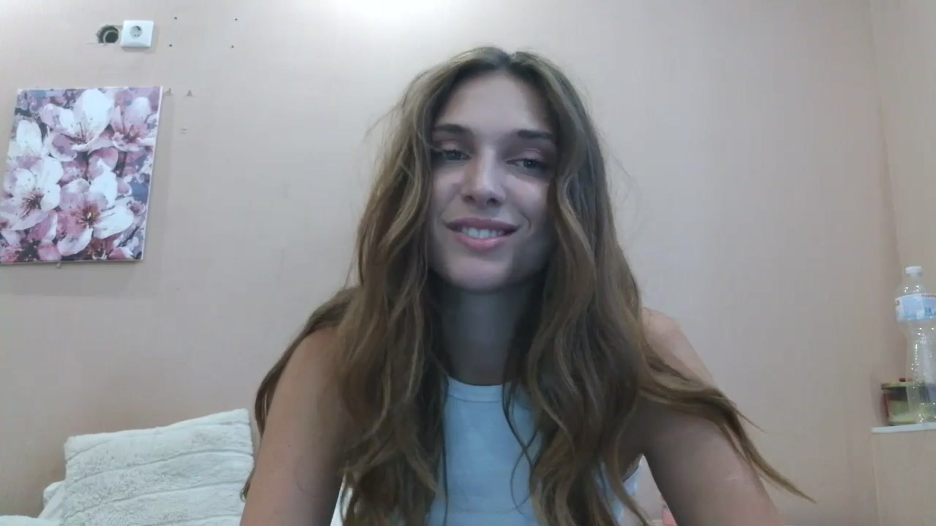 Gallery image thumbnail from HaleyReed's myfreecams stream on, 08/08/2025, 12:22 image 6 of 20