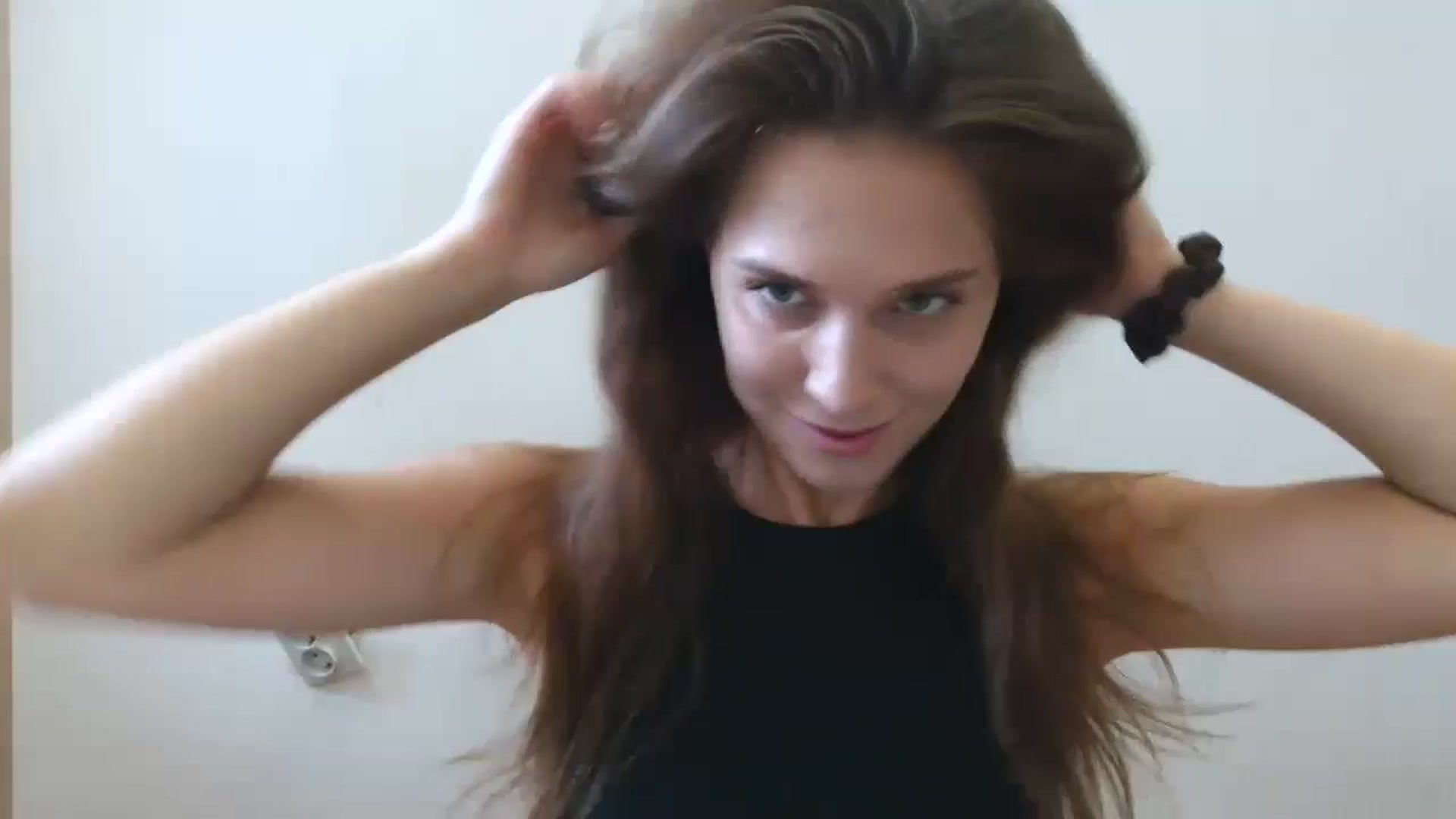 Gallery image thumbnail from HaleyReed's myfreecams stream on, 08/11/2025, 11:46 image 1 of 20