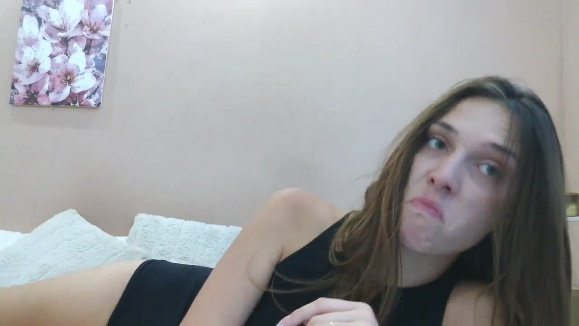 Gallery image thumbnail from HaleyReed's myfreecams stream on, 08/11/2025, 12:38 image 20 of 20