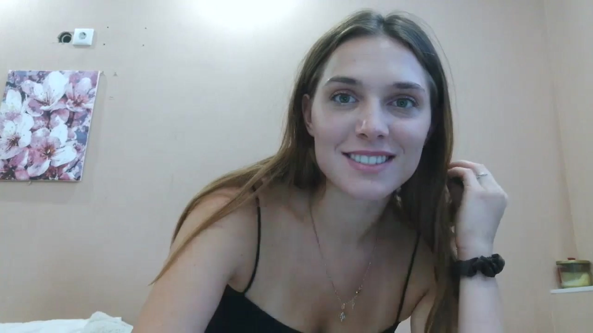 Gallery image thumbnail from HaleyReed's myfreecams stream on, 08/12/2025, 13:04 image 6 of 20