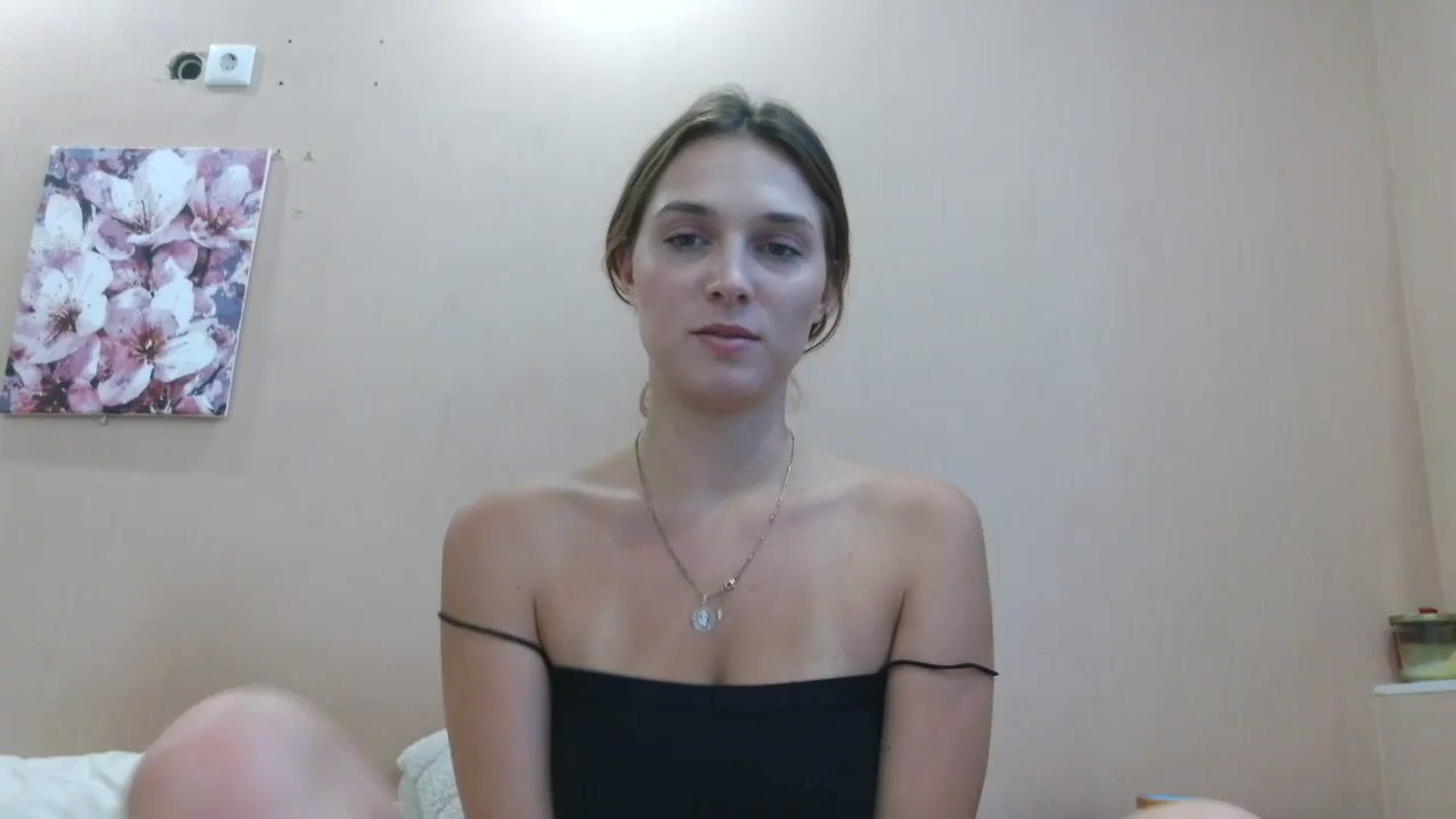 Gallery image thumbnail from HaleyReed's myfreecams stream on, 08/12/2025, 14:07 image 6 of 20