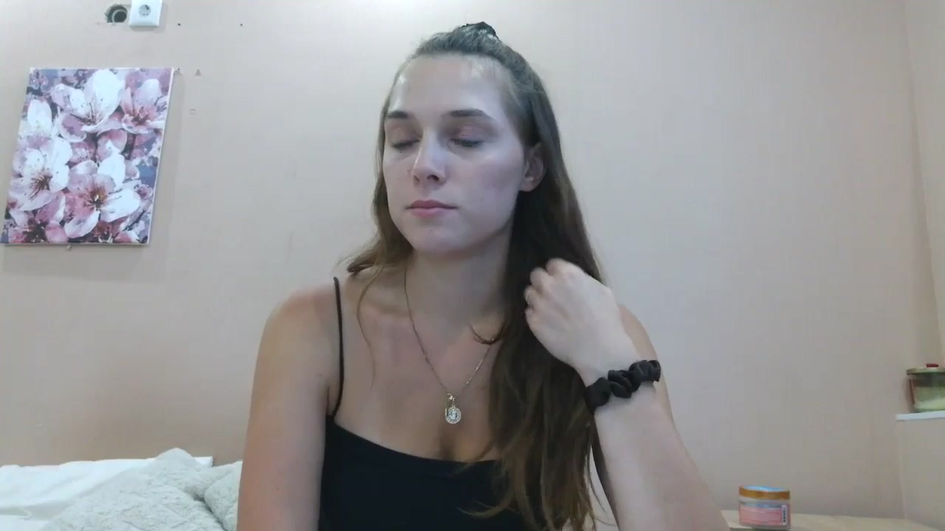 Gallery image thumbnail from HaleyReed's myfreecams stream on, 08/12/2025, 15:04 image 14 of 20
