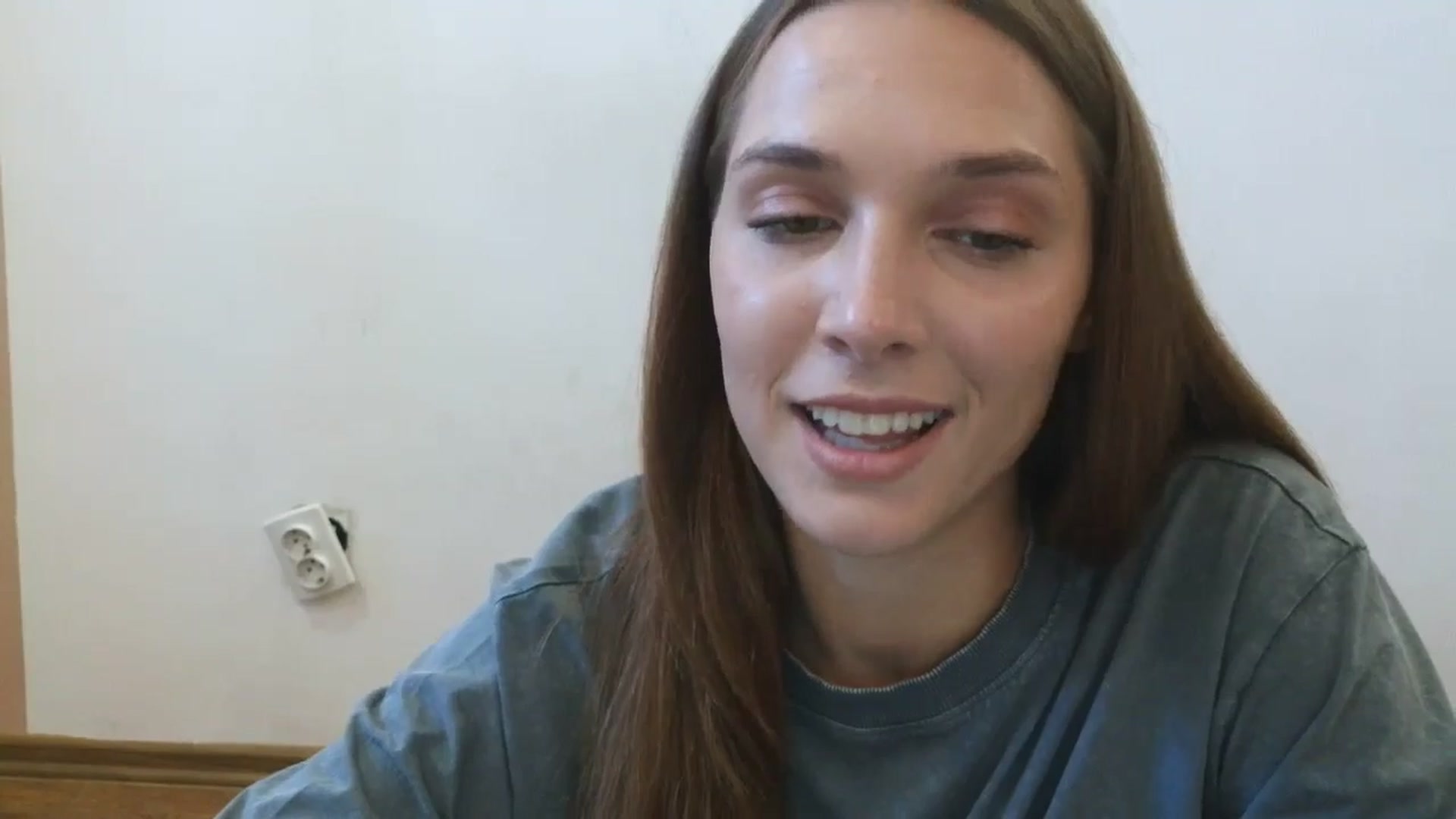 Gallery image thumbnail from HaleyReed's myfreecams stream on, 08/15/2025, 13:24 image 8 of 20