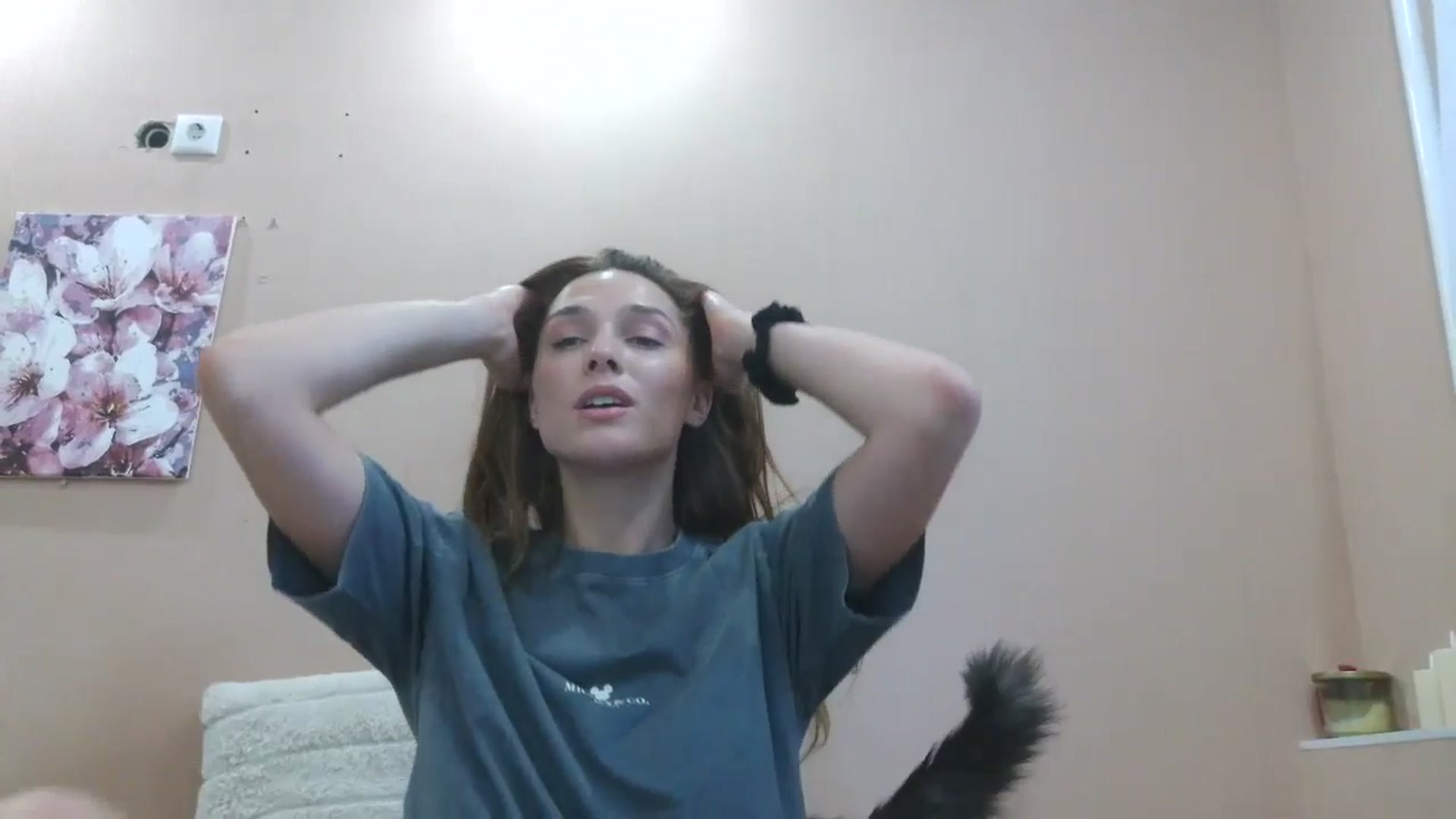 Gallery image thumbnail from HaleyReed's myfreecams stream on, 08/15/2025, 15:55 image 4 of 20