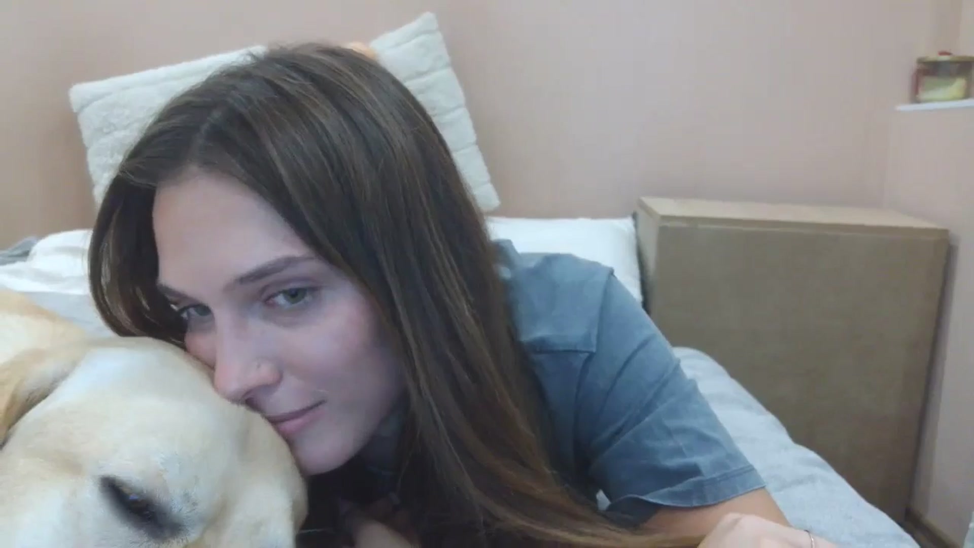 Gallery image thumbnail from HaleyReed's myfreecams stream on, 08/15/2025, 17:03 image 14 of 20