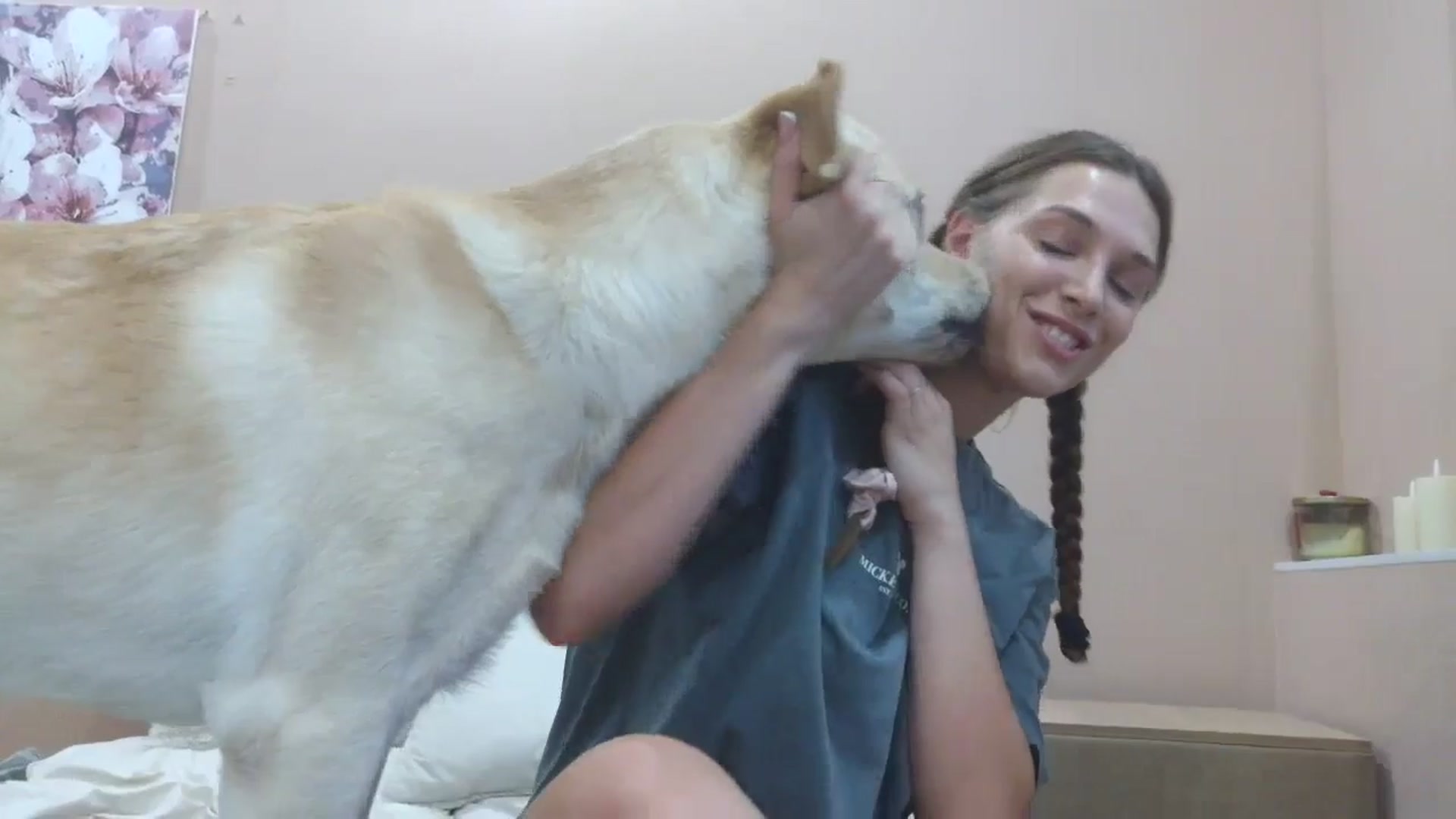 Gallery image thumbnail from HaleyReed's myfreecams stream on, 08/15/2025, 17:03 image 10 of 20
